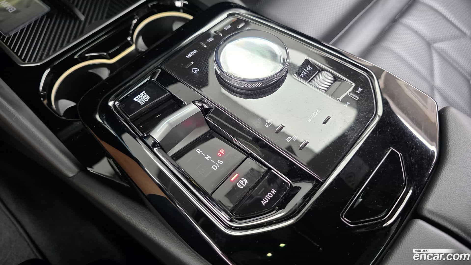 5-Series BMW 2025.3-INNER-009