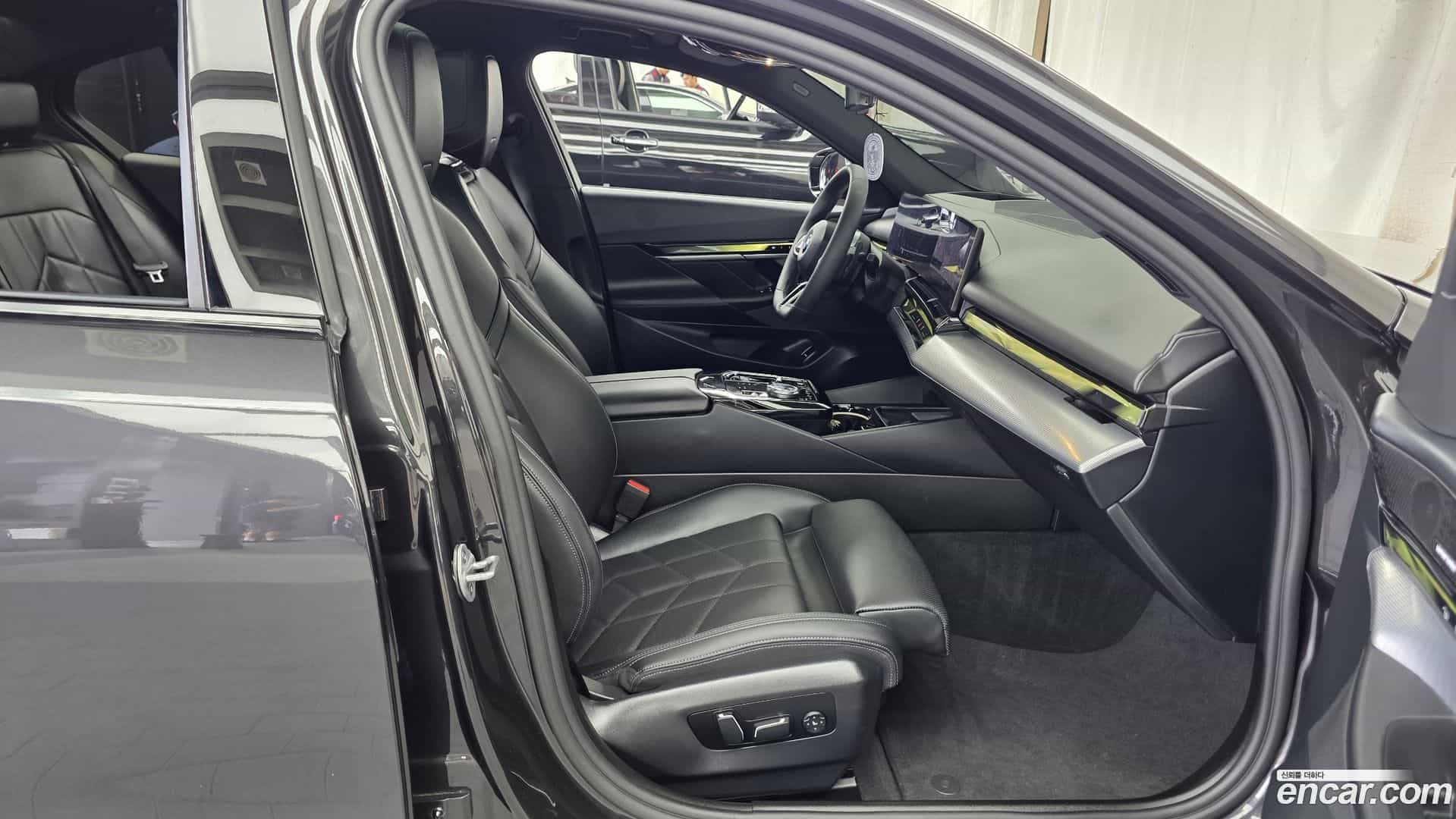 5-Series BMW 2025.3-OPTION-015