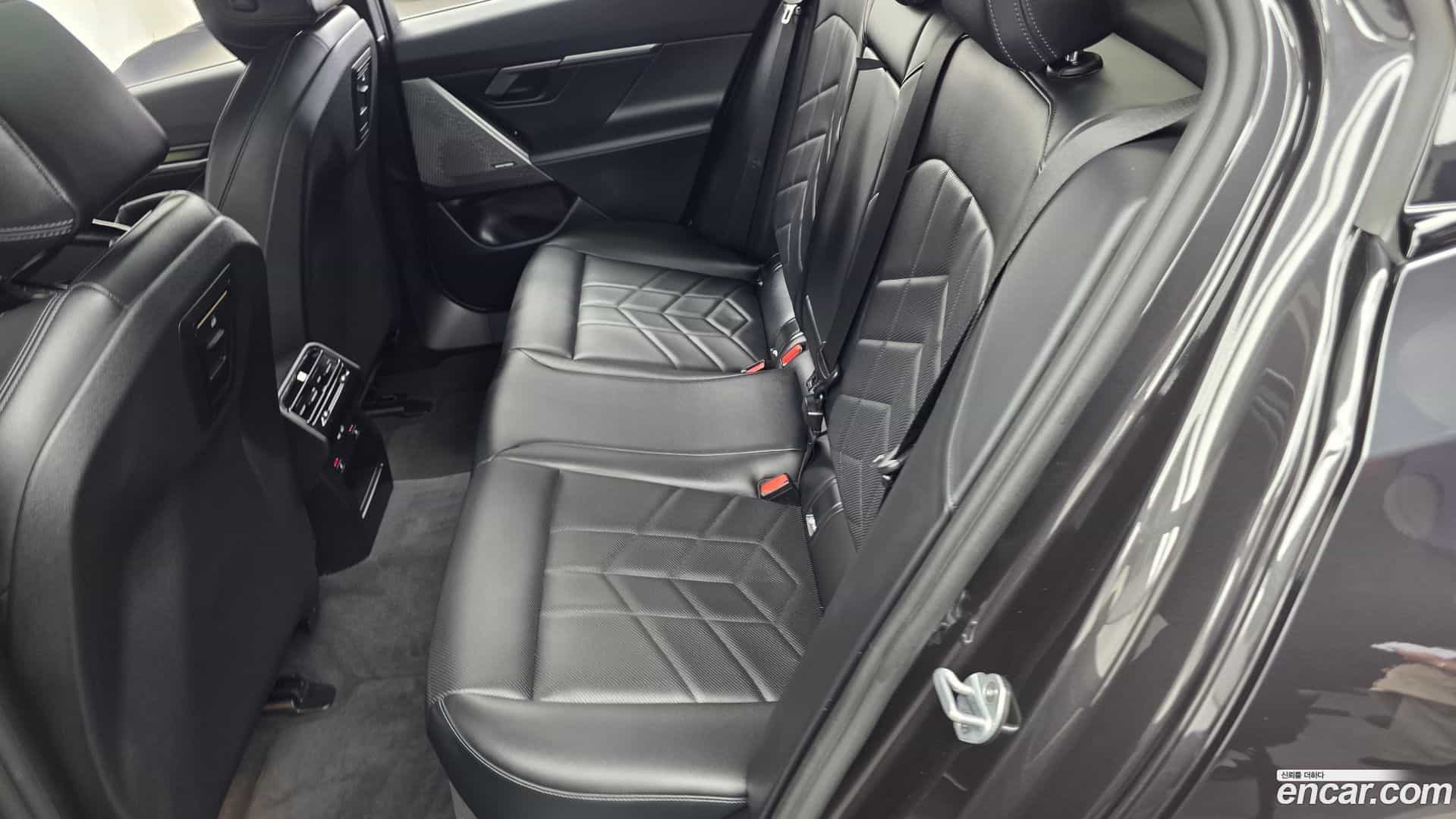 5-Series BMW 2025.3-INNER-036
