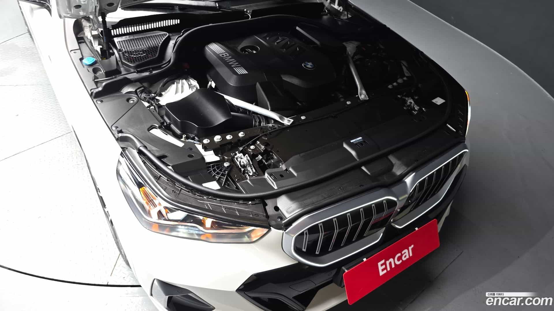 5-Series BMW 2025.8-OUTER-006
