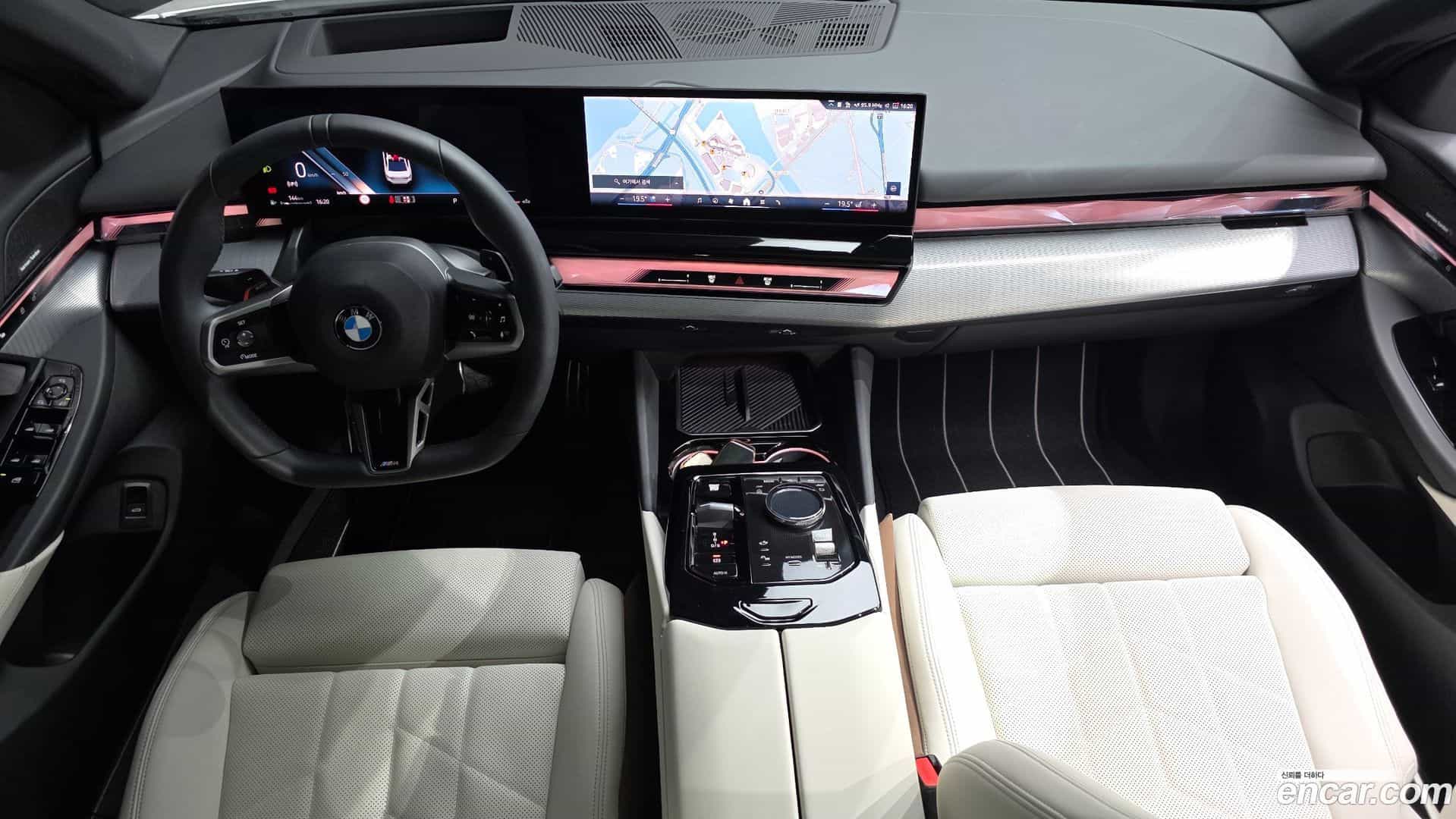 5-Series BMW 2025.8-INNER-007