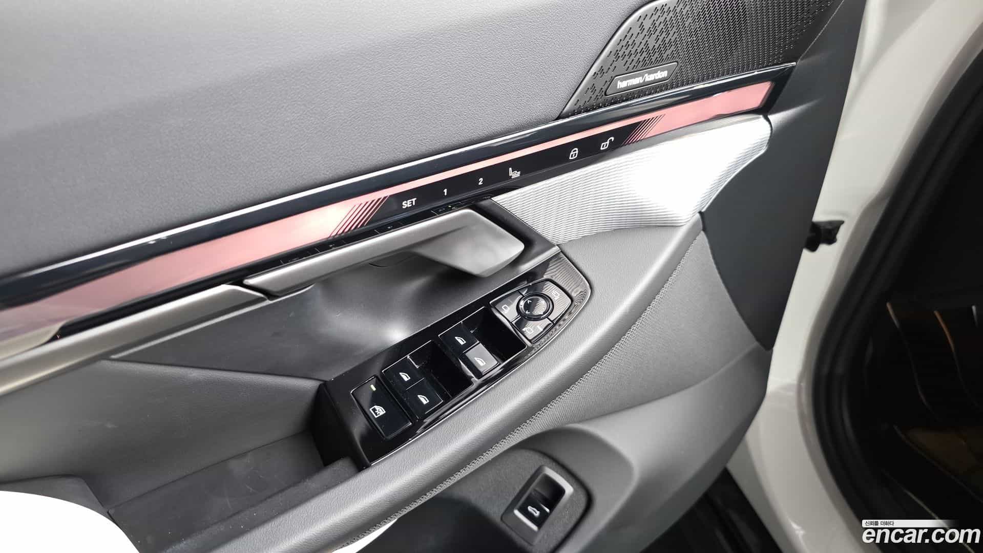 5-Series BMW 2025.8-OPTION-041