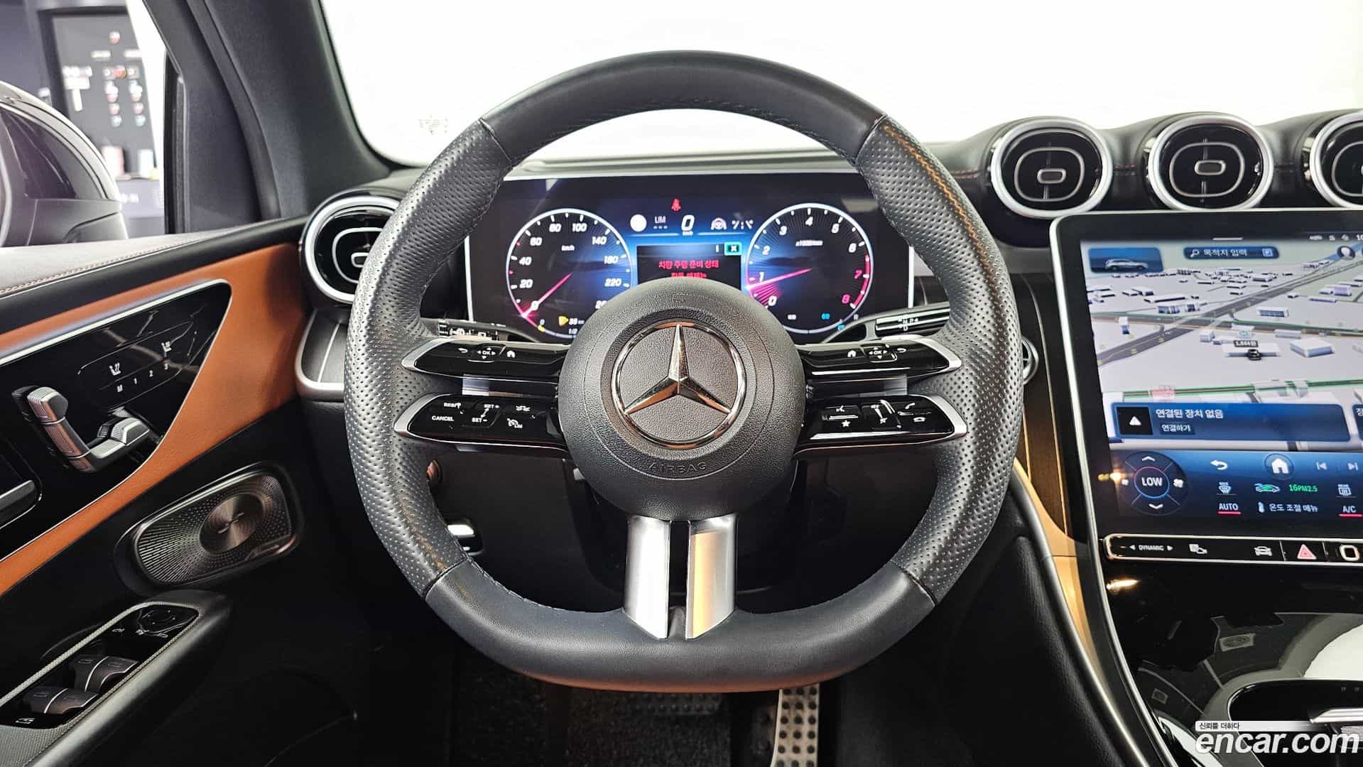 GLC-Class Mercedes-Benz 2024.6-OPTION-017