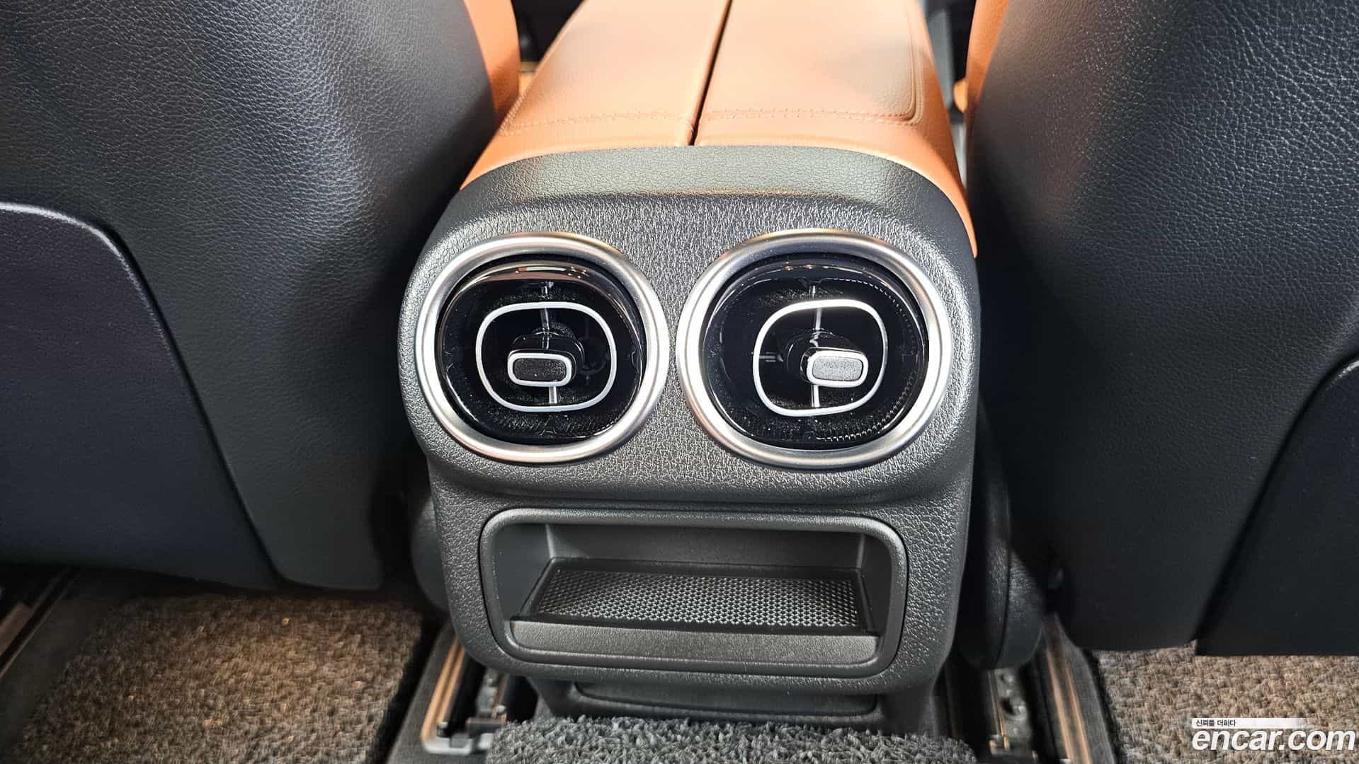 GLC-Class Mercedes-Benz 2024.6-OPTION-045