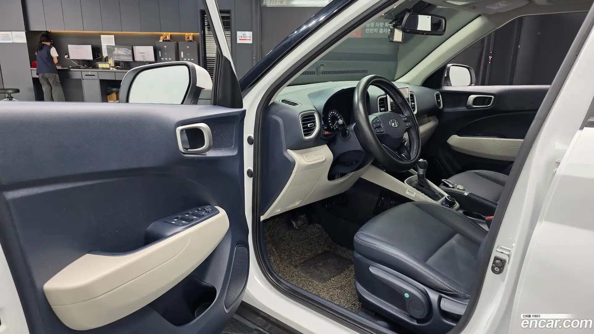 Venue Hyundai 2021.7-INNER-010