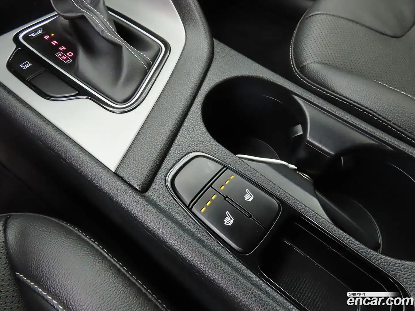 Niro Kia 2020.2-INNER-009