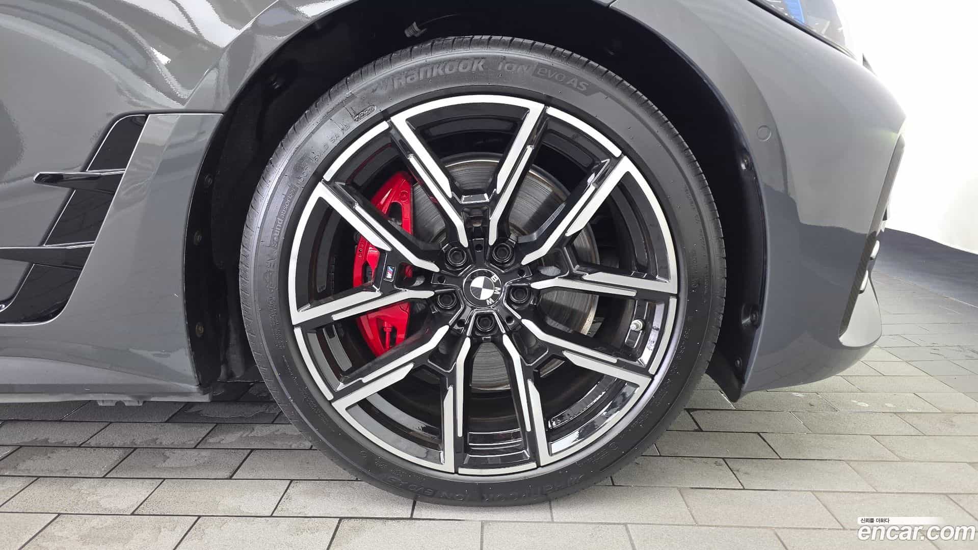 i4 BMW 2024.0-OUTER-031