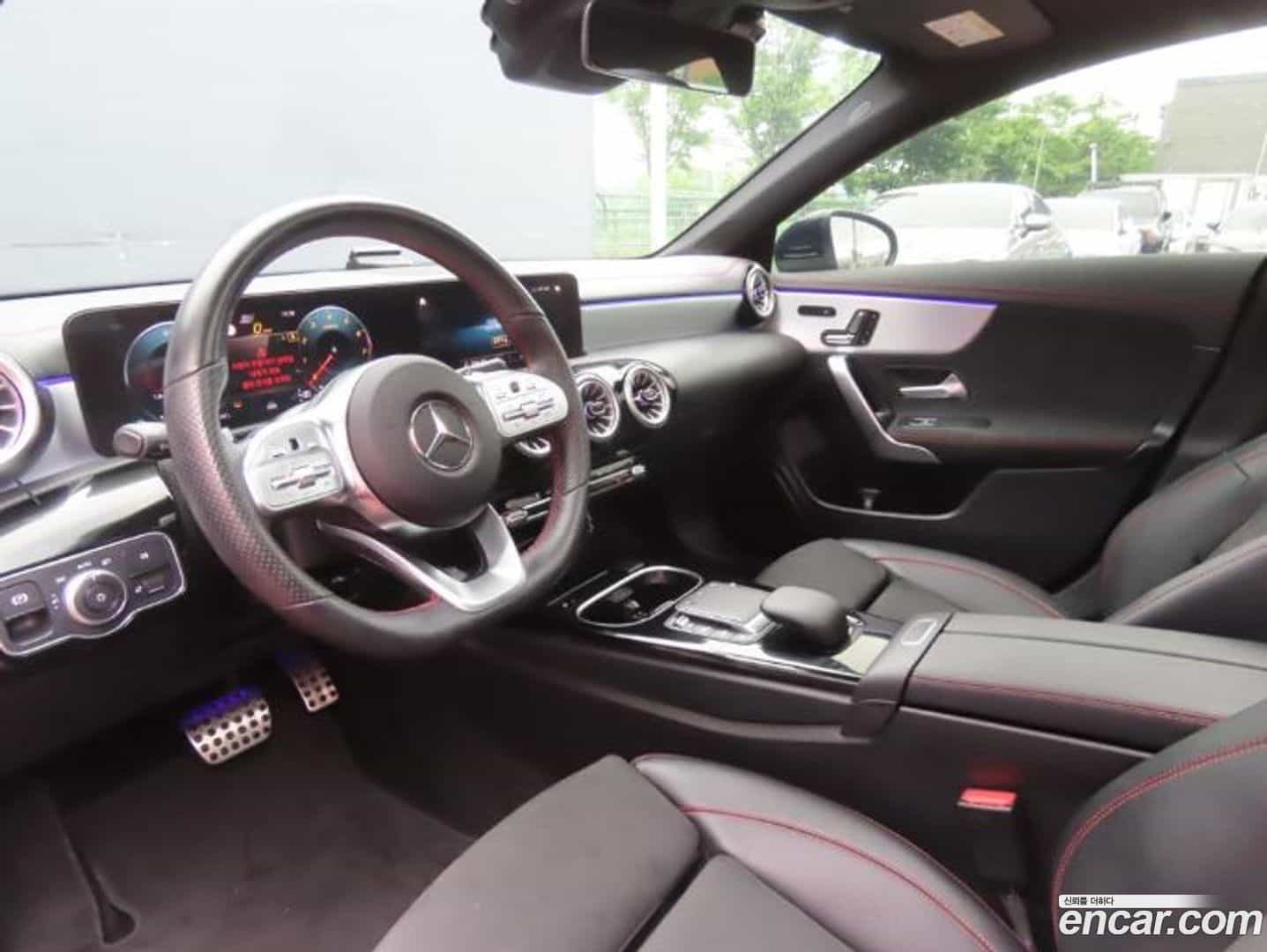 CLA-Class Mercedes-Benz 2022.1-OPTION-019