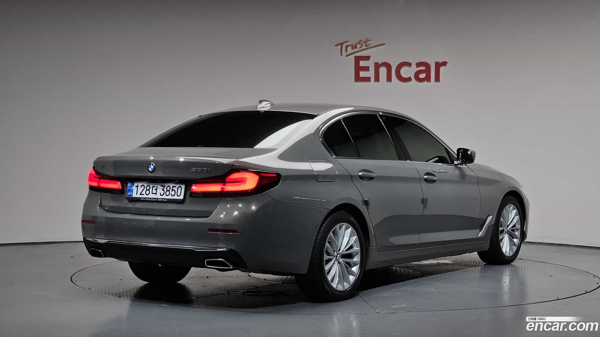 5-Series BMW 2022.6-OUTER-002