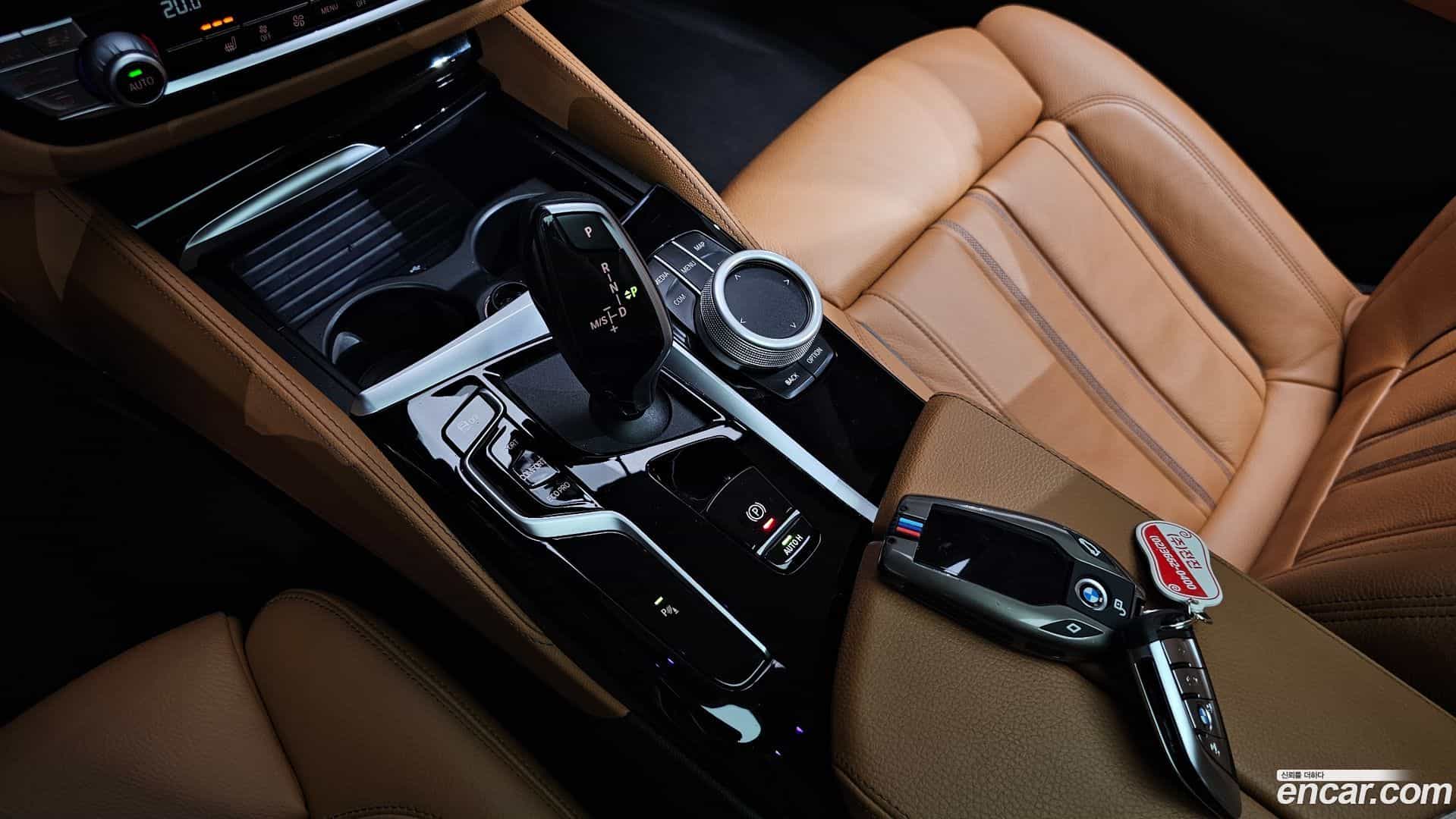 5-Series BMW 2022.6-INNER-009