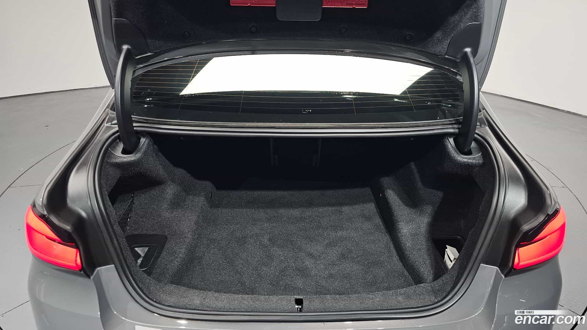 5-Series BMW 2022.6-OPTION-024