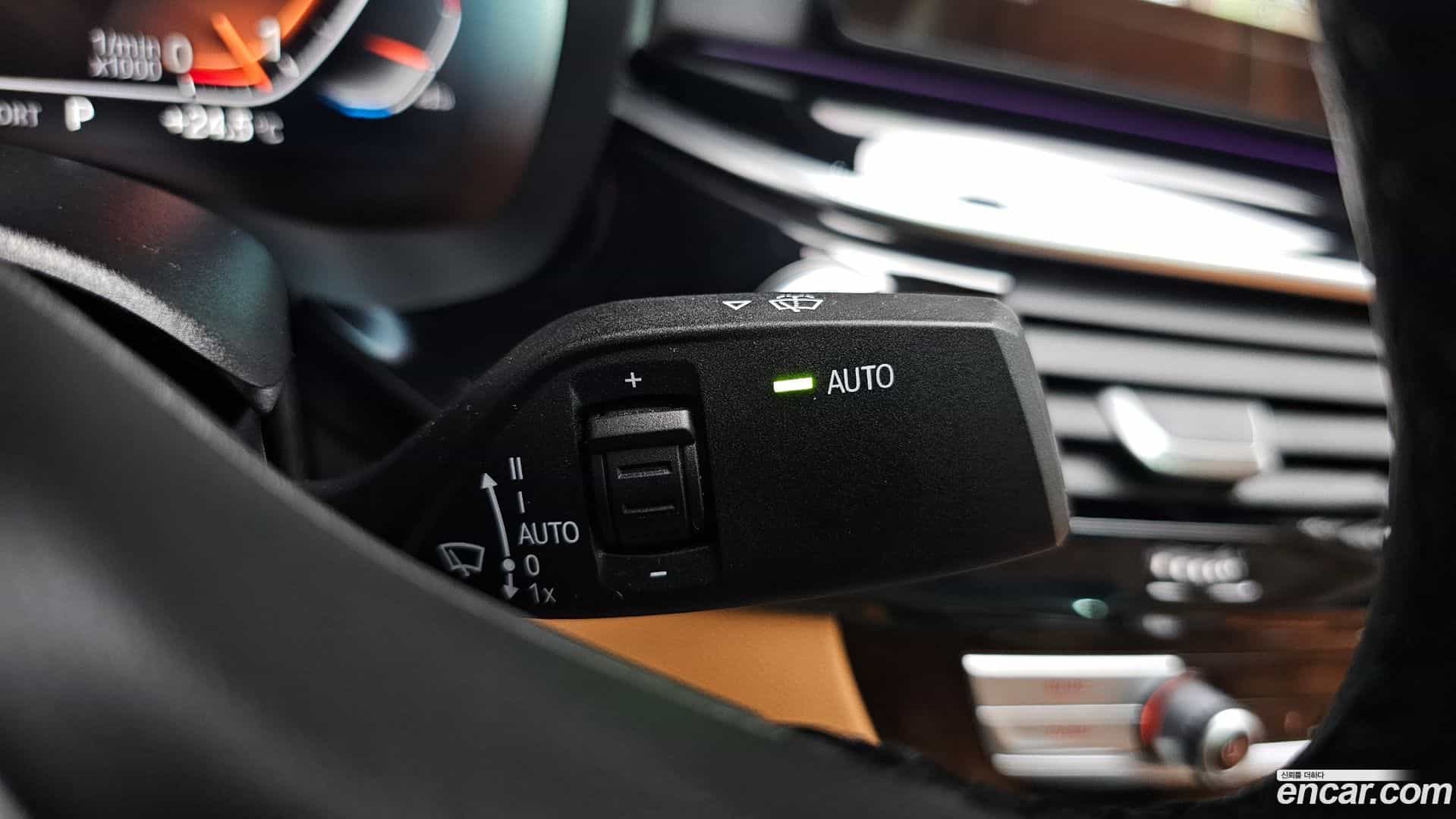 5-Series BMW 2022.6-OPTION-049