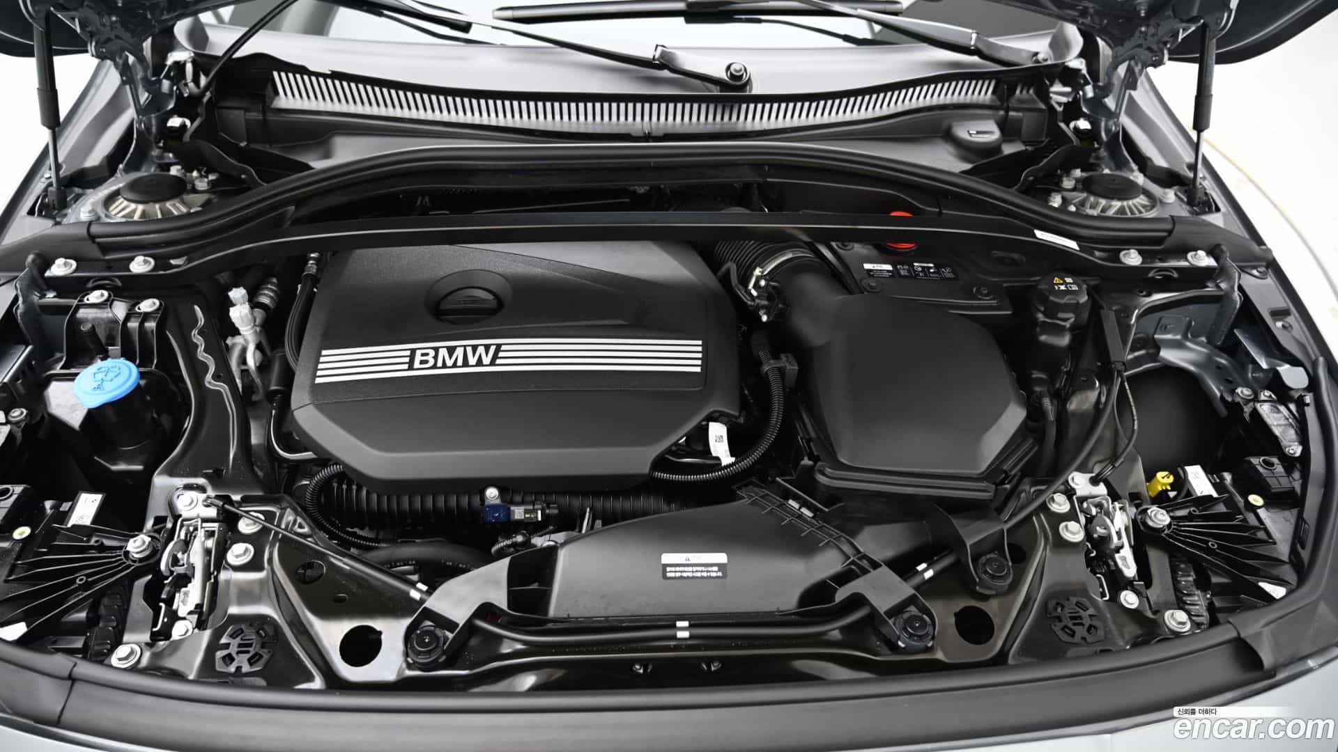 1-Series BMW 2025.10-OUTER-006