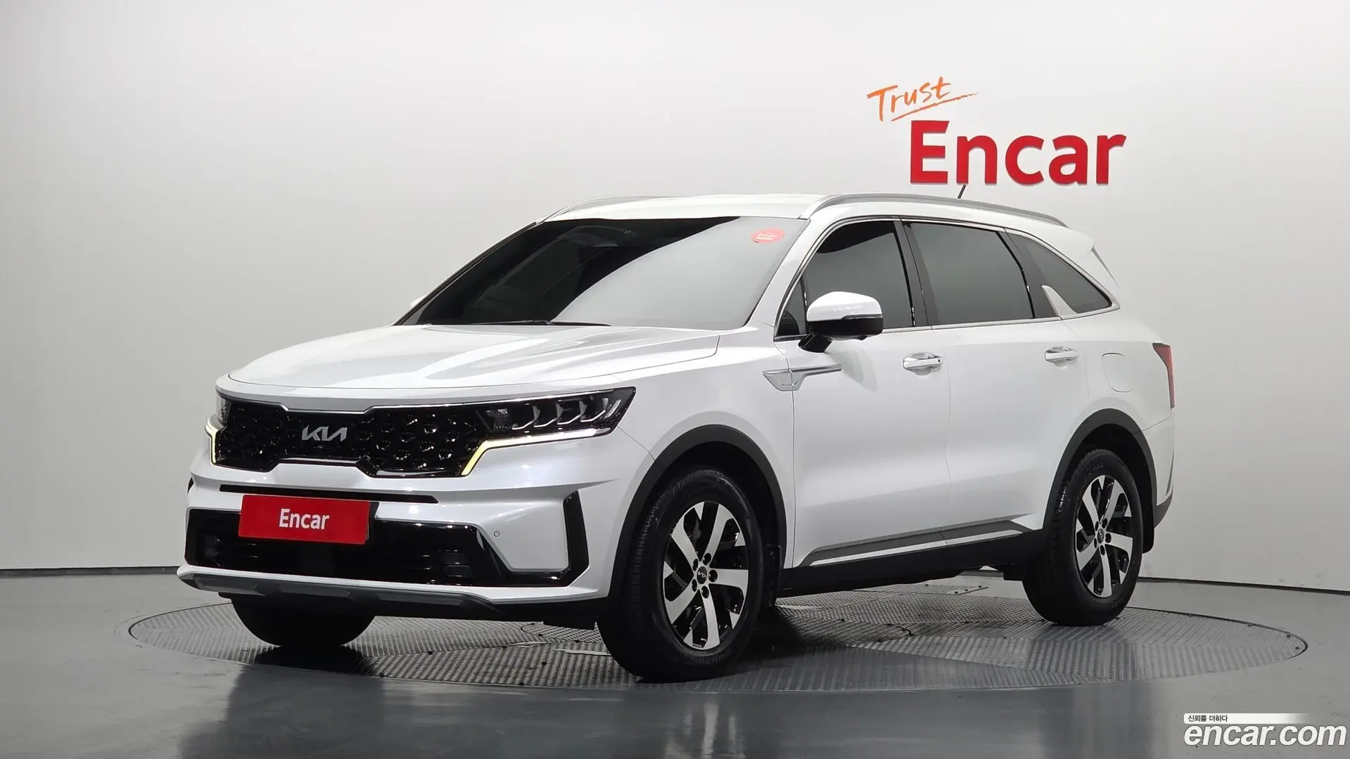 Main__Slider__Photo:Sorento Kia 2022.2-0