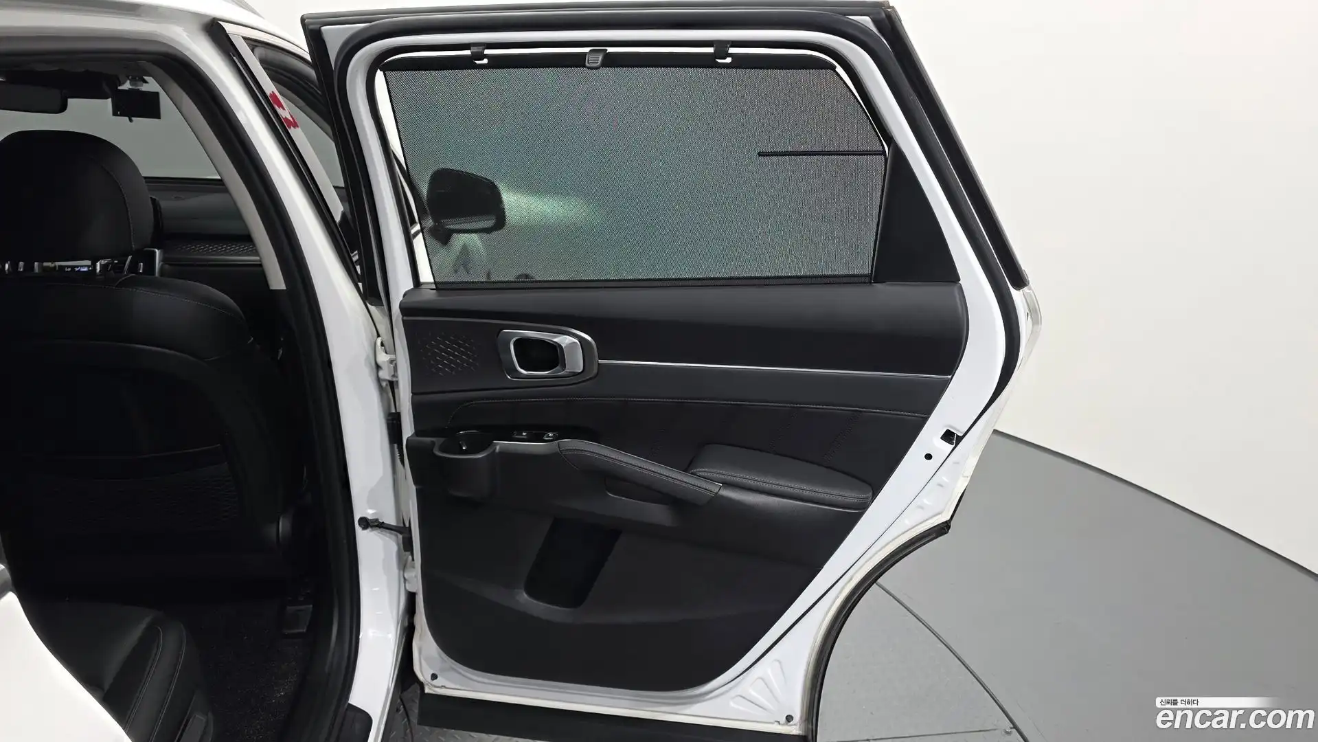 Sorento Kia 2022.2-INNER-035