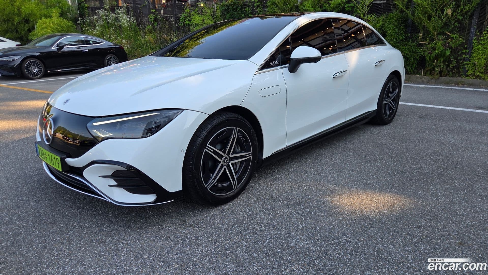 Main__Slider__Photo:EQE Mercedes-Benz 2024.8-0