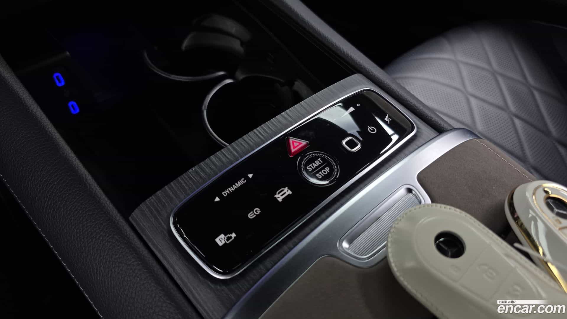 EQS Mercedes-Benz 2023.8-OPTION-022