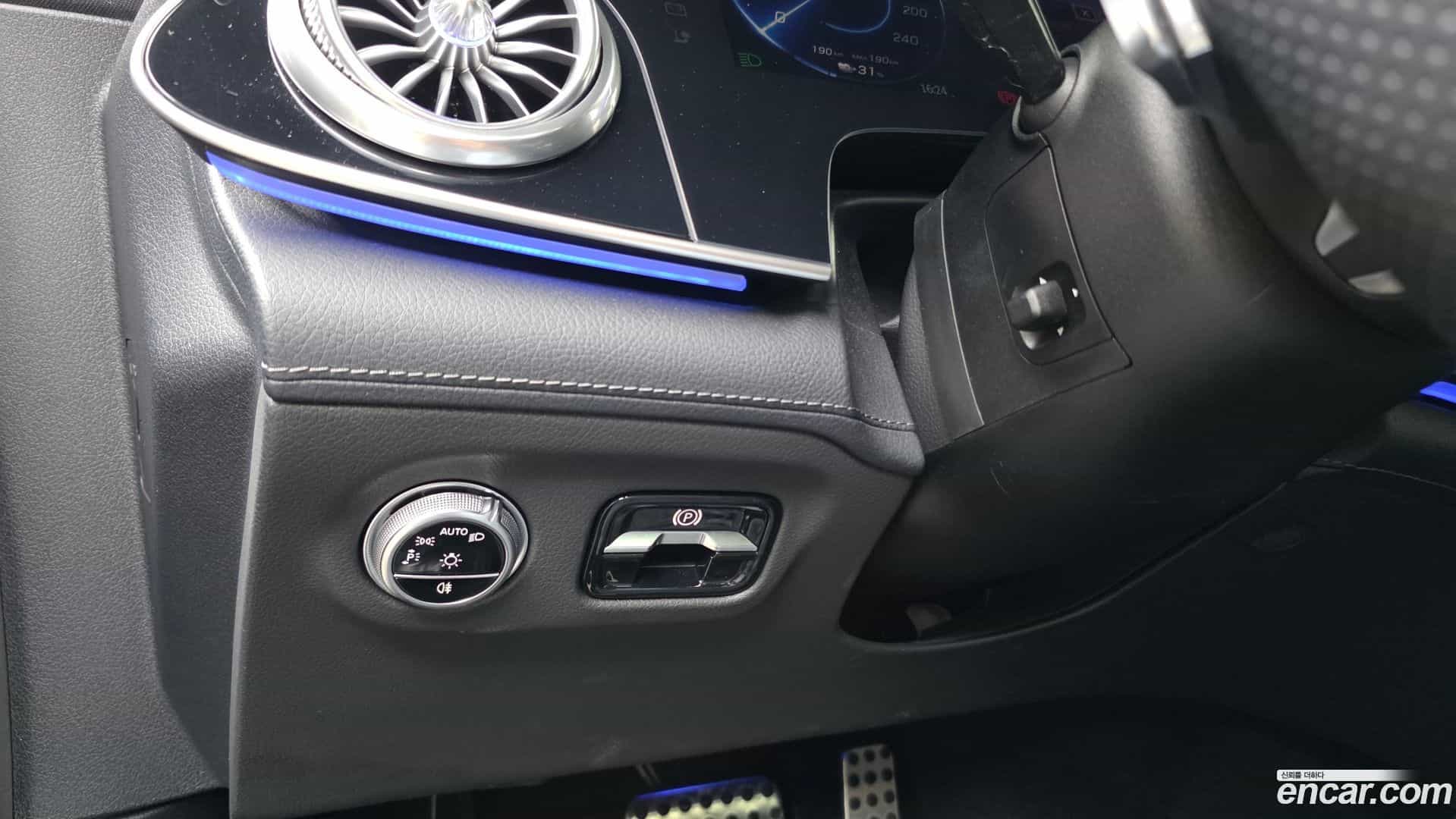 EQS Mercedes-Benz 2023.8-OPTION-042