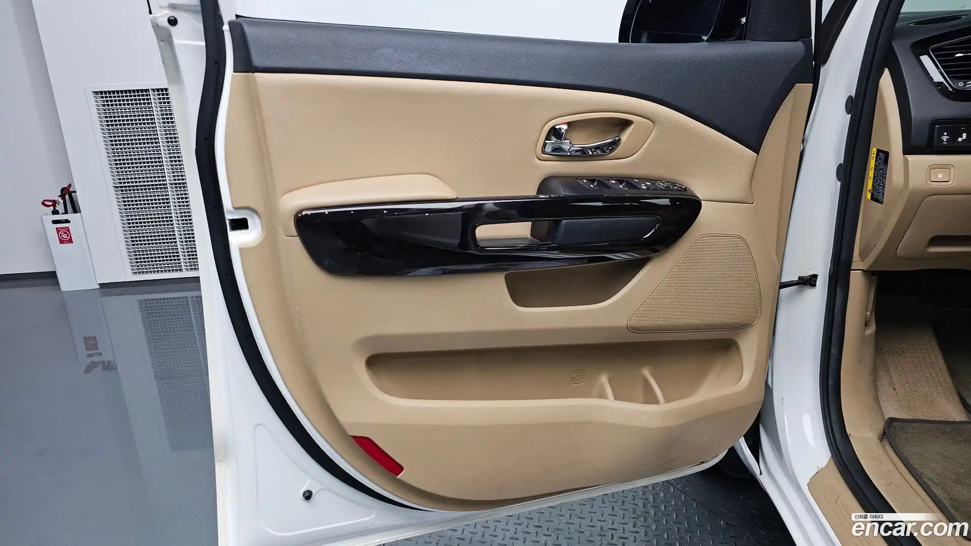 Canival Kia 2018.4-INNER-034
