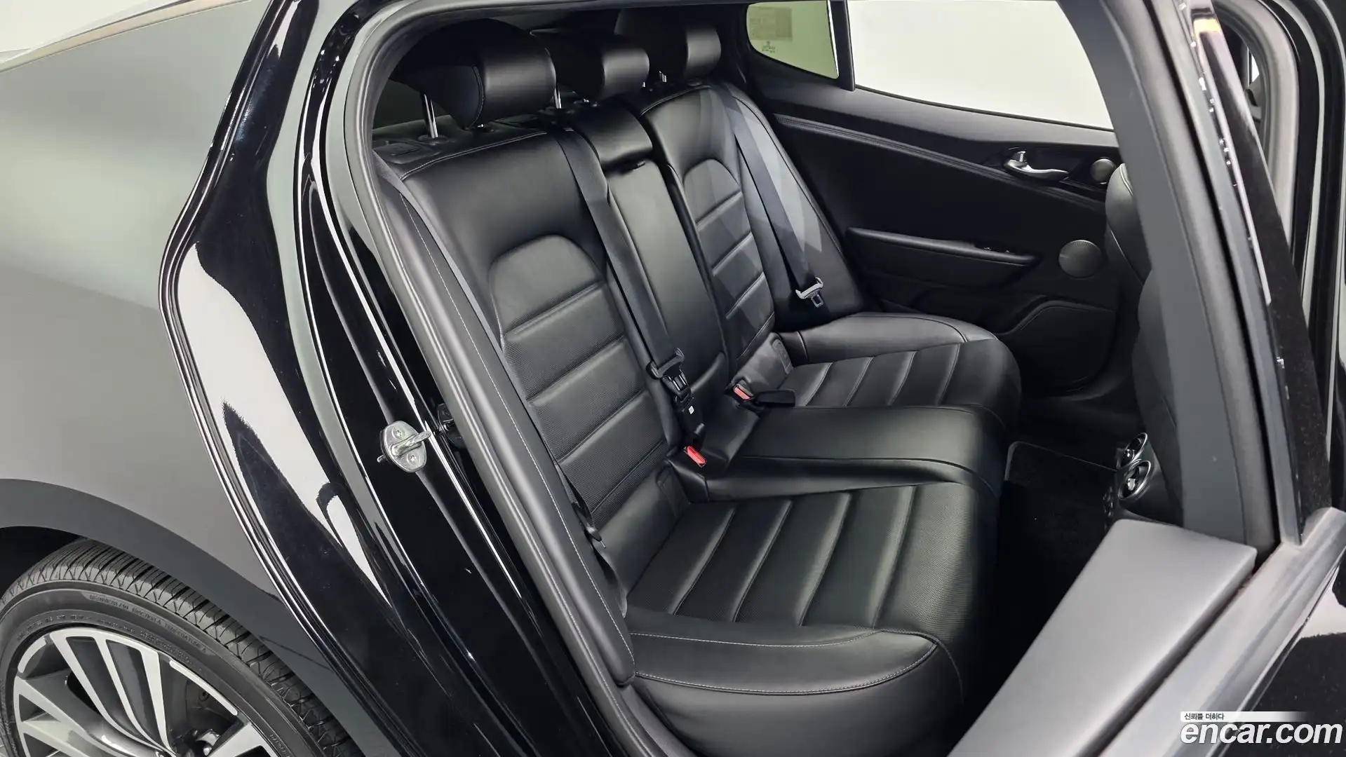 Stinger Kia 2018.3-OPTION-016