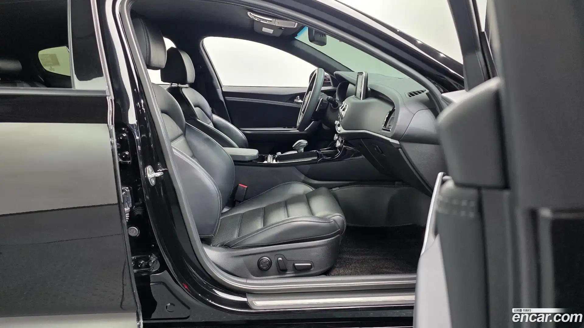 Stinger Kia 2018.3-INNER-036