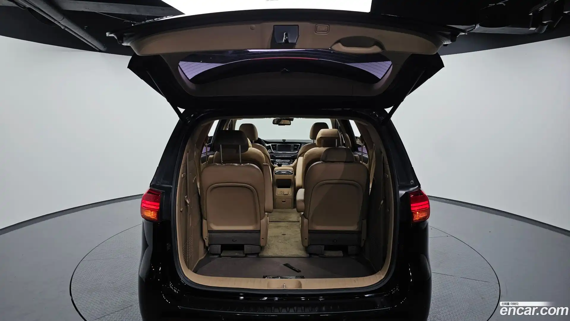 Canival Kia 2016.5-OPTION-024