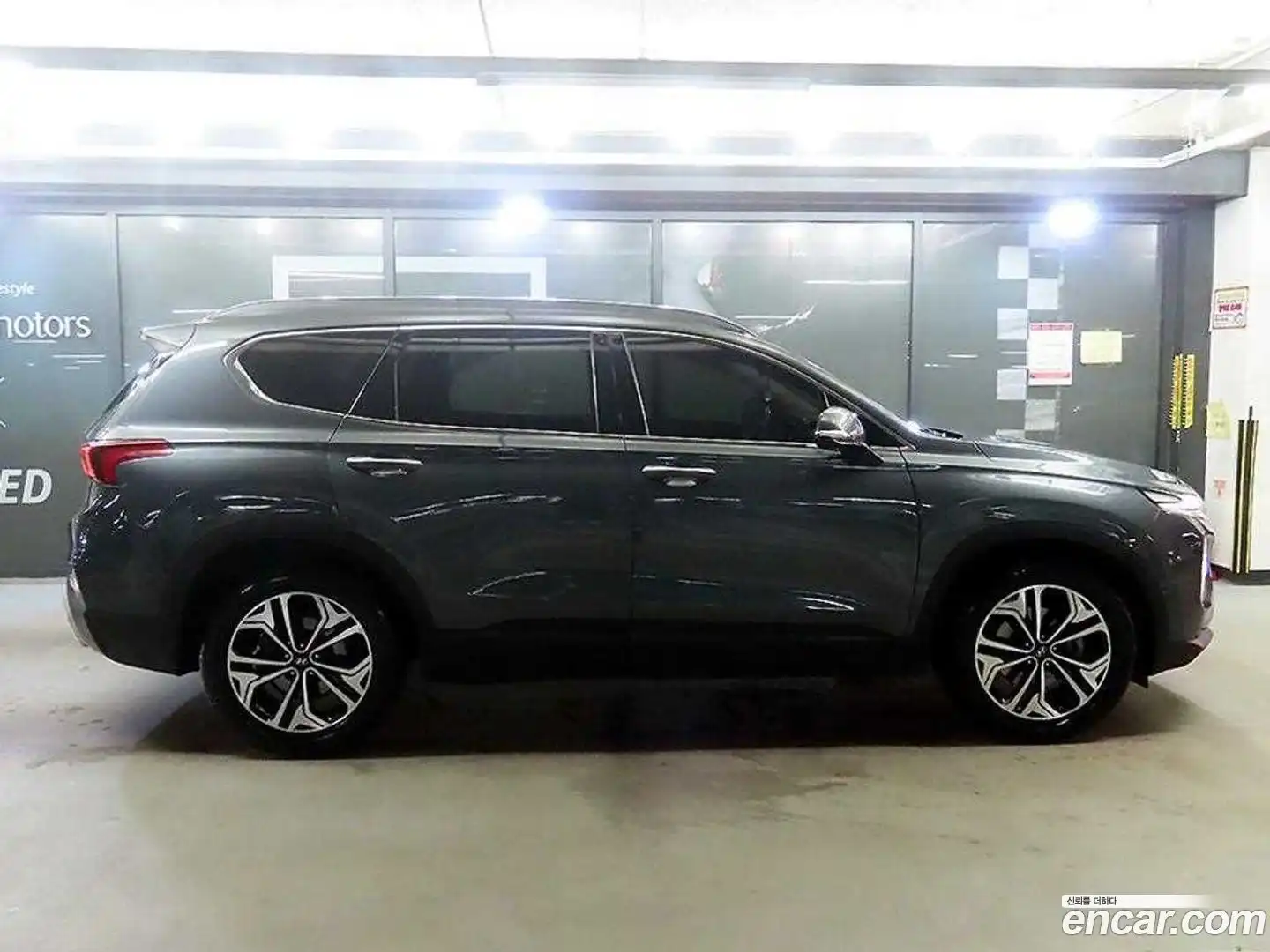 Santafe Hyundai 2018.8-OUTER-003