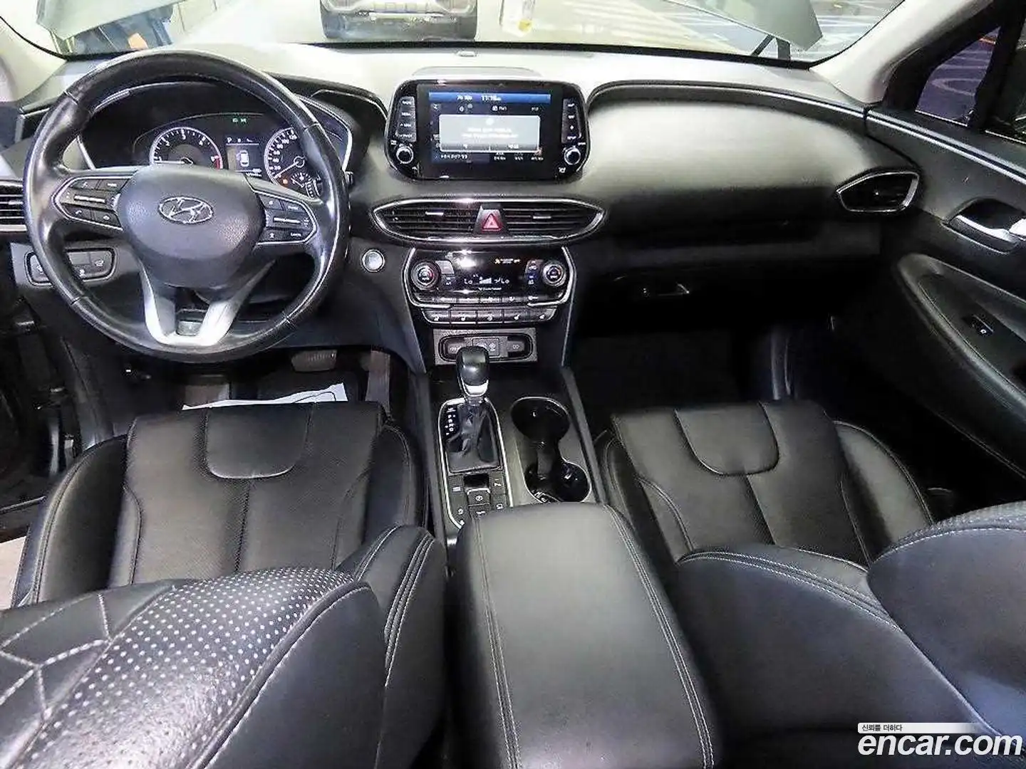 Santafe Hyundai 2018.8-INNER-009