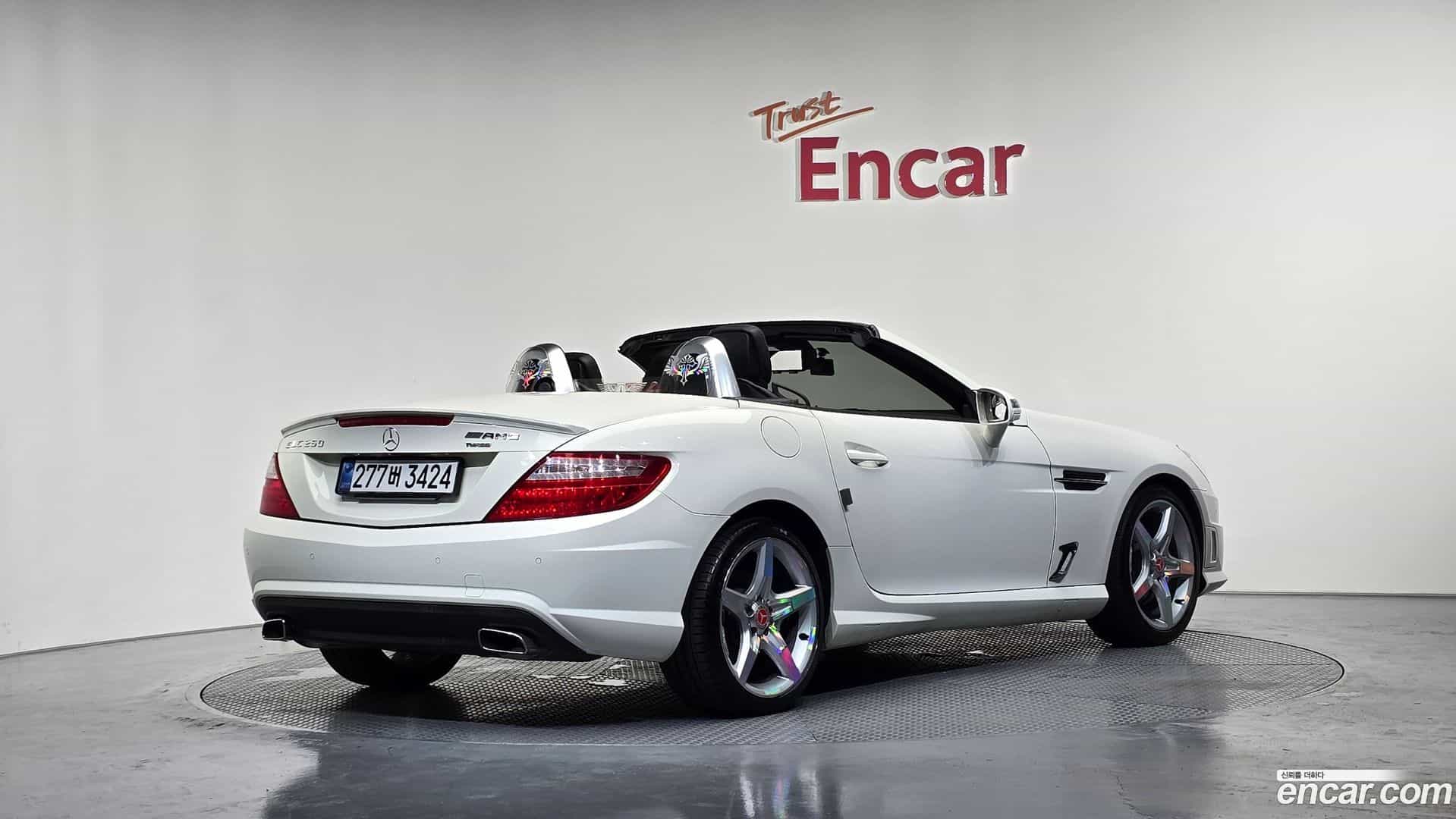 SLK-Class Mercedes-Benz 2012.4-OUTER-002