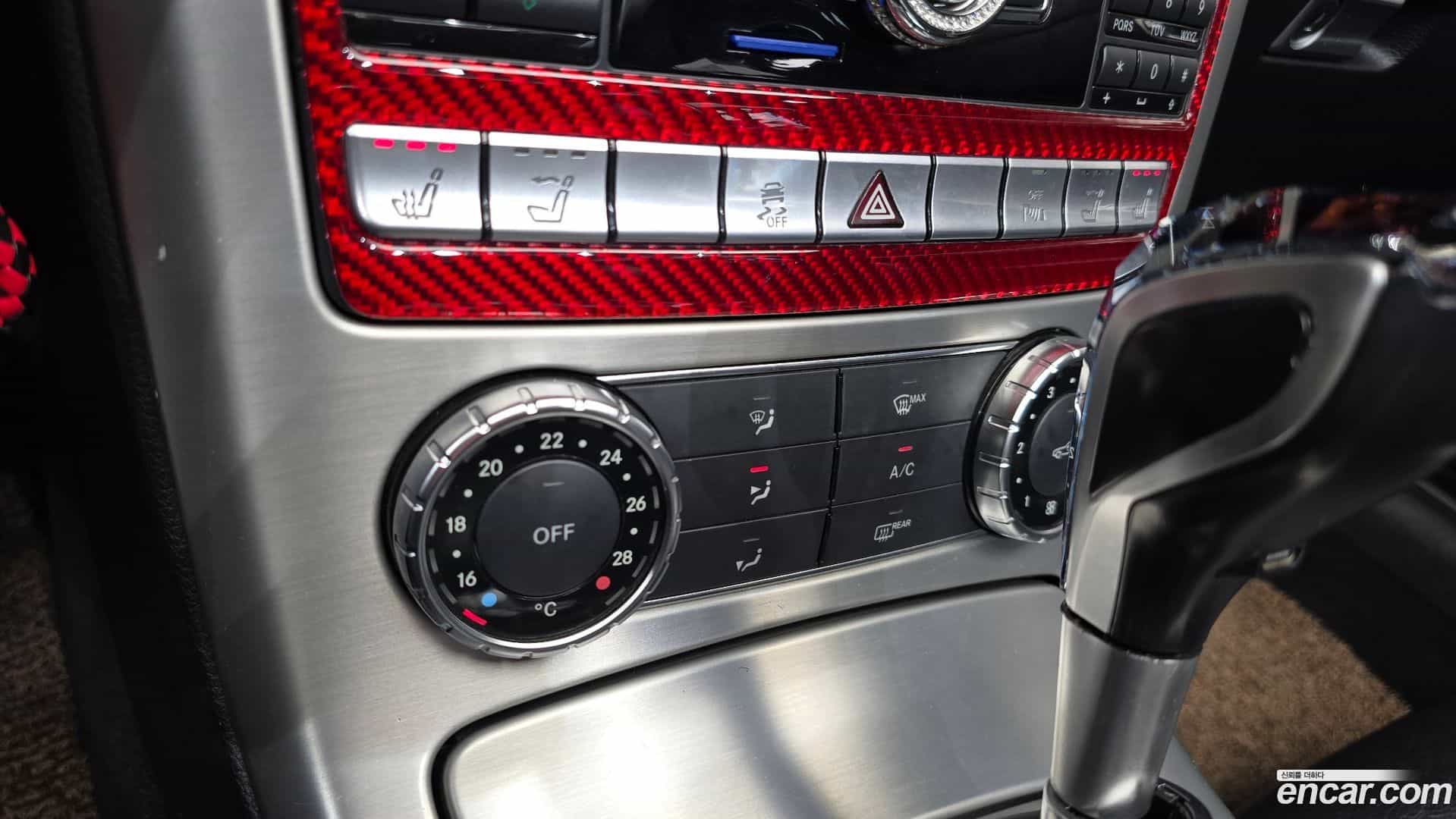 SLK-Class Mercedes-Benz 2012.4-OPTION-041