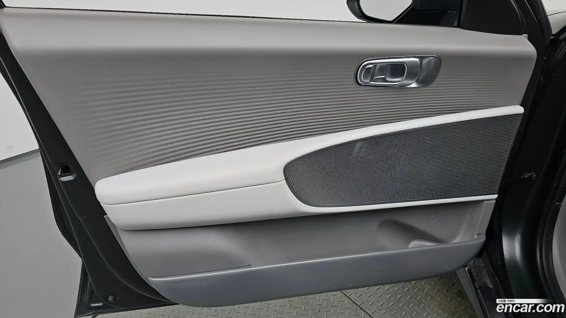 Ioniq6 Hyundai 2022.11-INNER-034