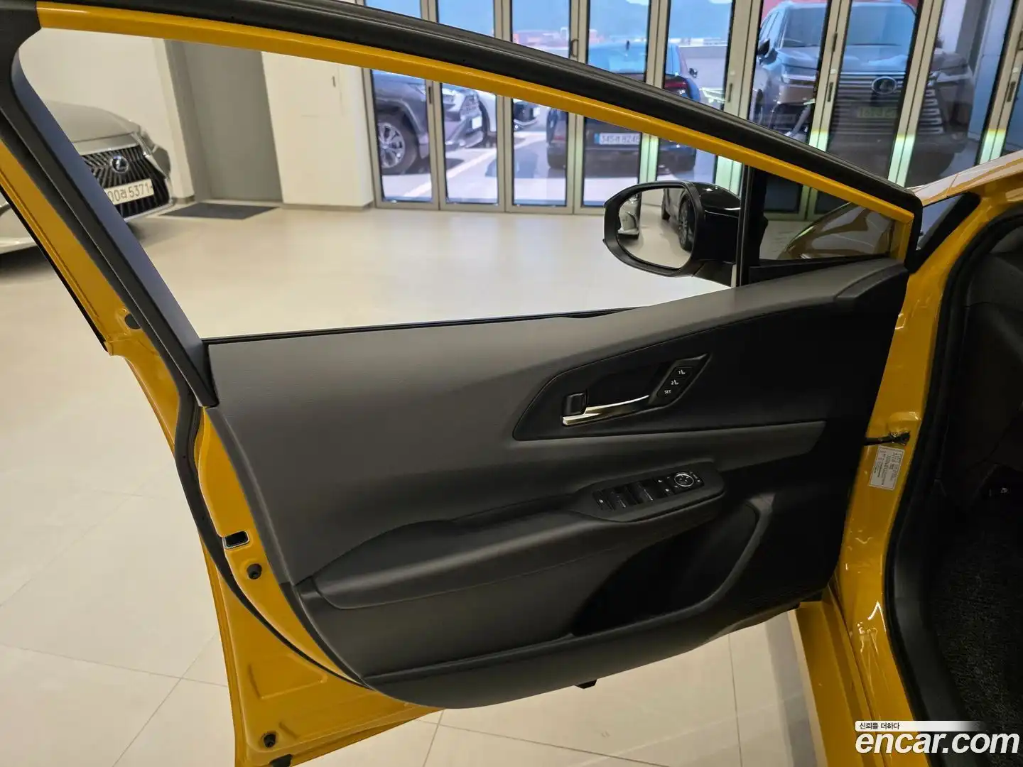 Prius Toyota 2024.6-OPTION-016