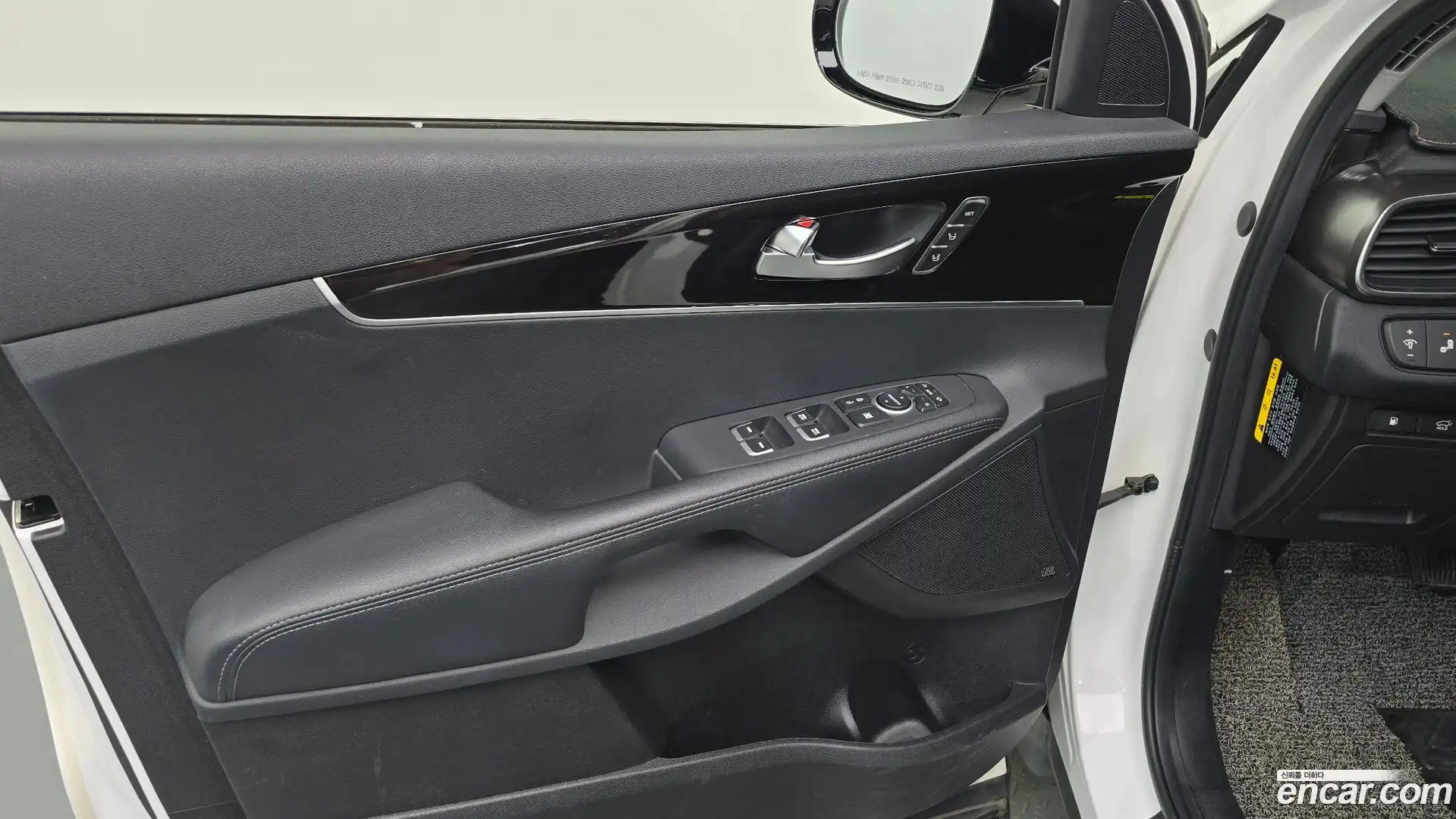 Sorento Kia 2017.7-INNER-034