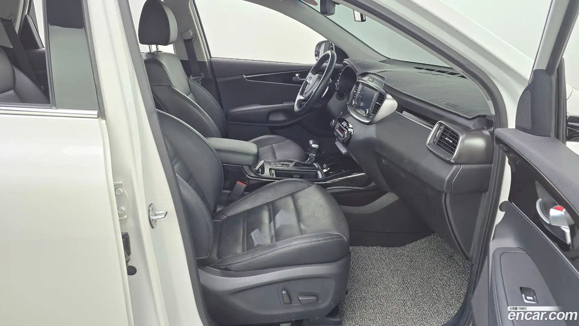 Sorento Kia 2017.7-INNER-036