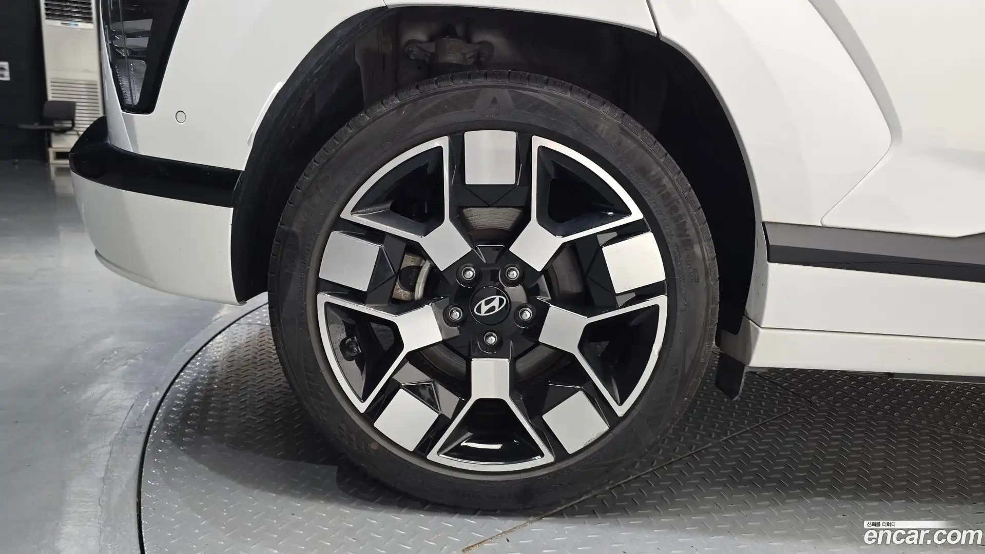 Kona Hyundai 2023.6-OUTER-005