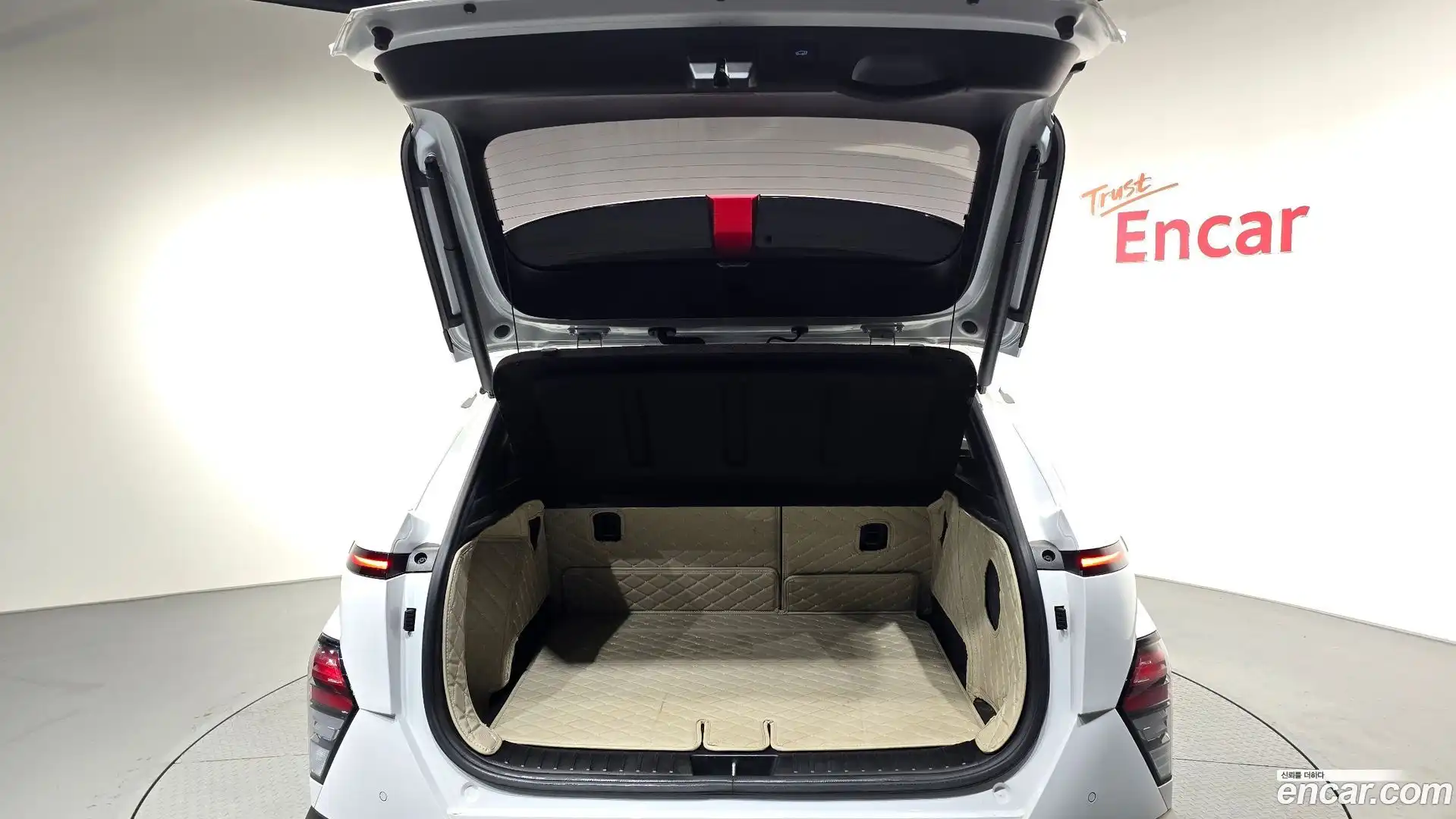 Kona Hyundai 2023.6-OPTION-020