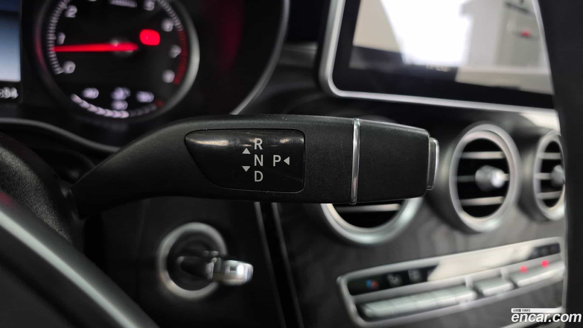 C-Class Mercedes-Benz 2016.7-INNER-009