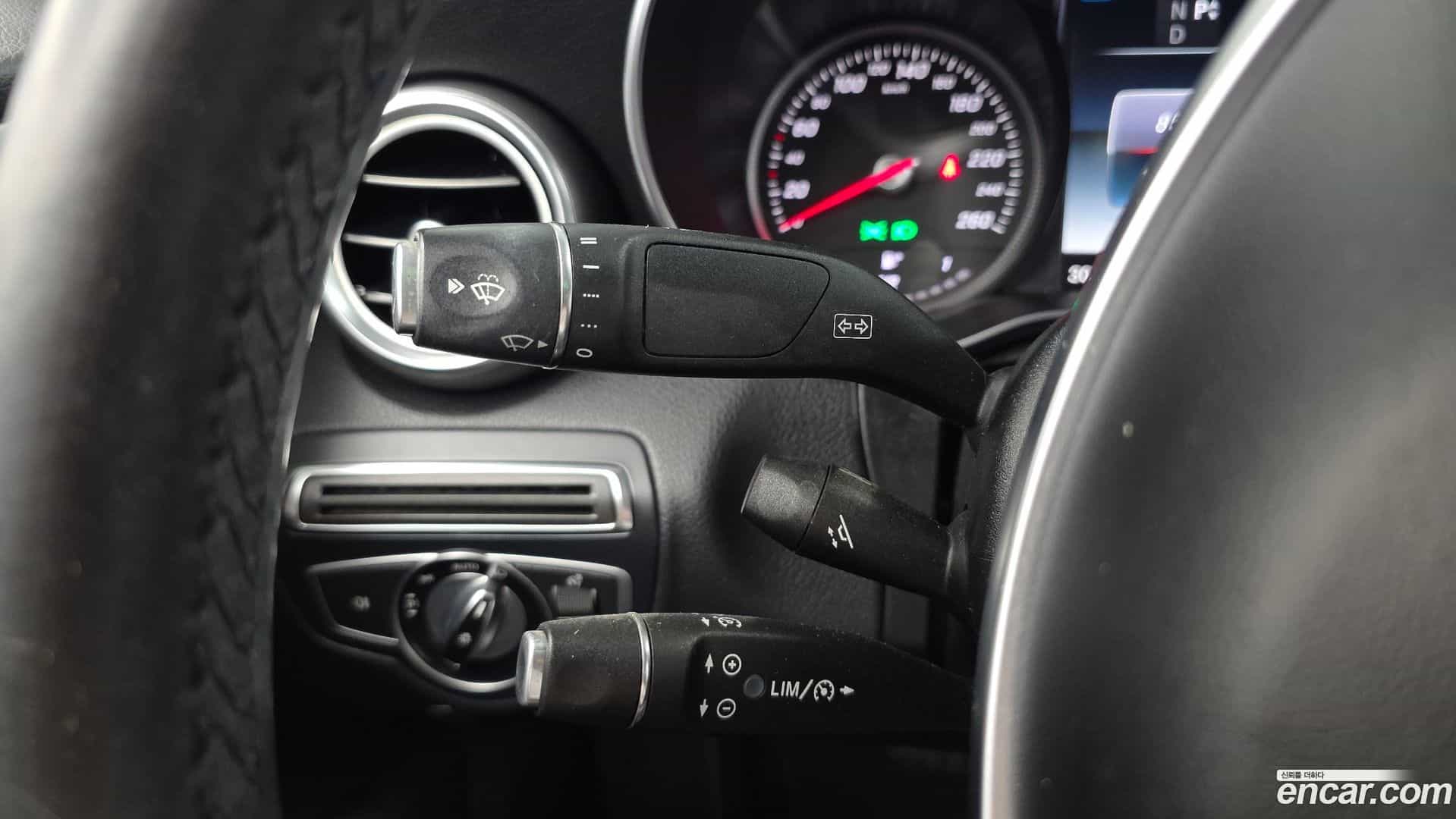 C-Class Mercedes-Benz 2016.7-OPTION-021