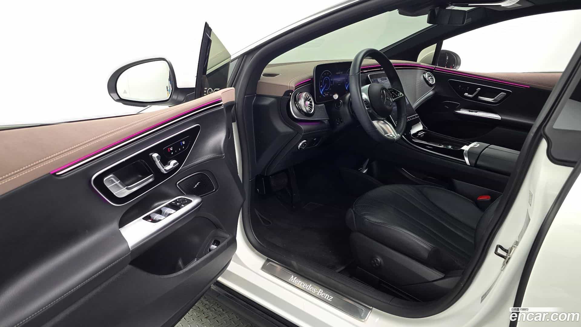 EQE Mercedes-Benz 2023.11-INNER-010