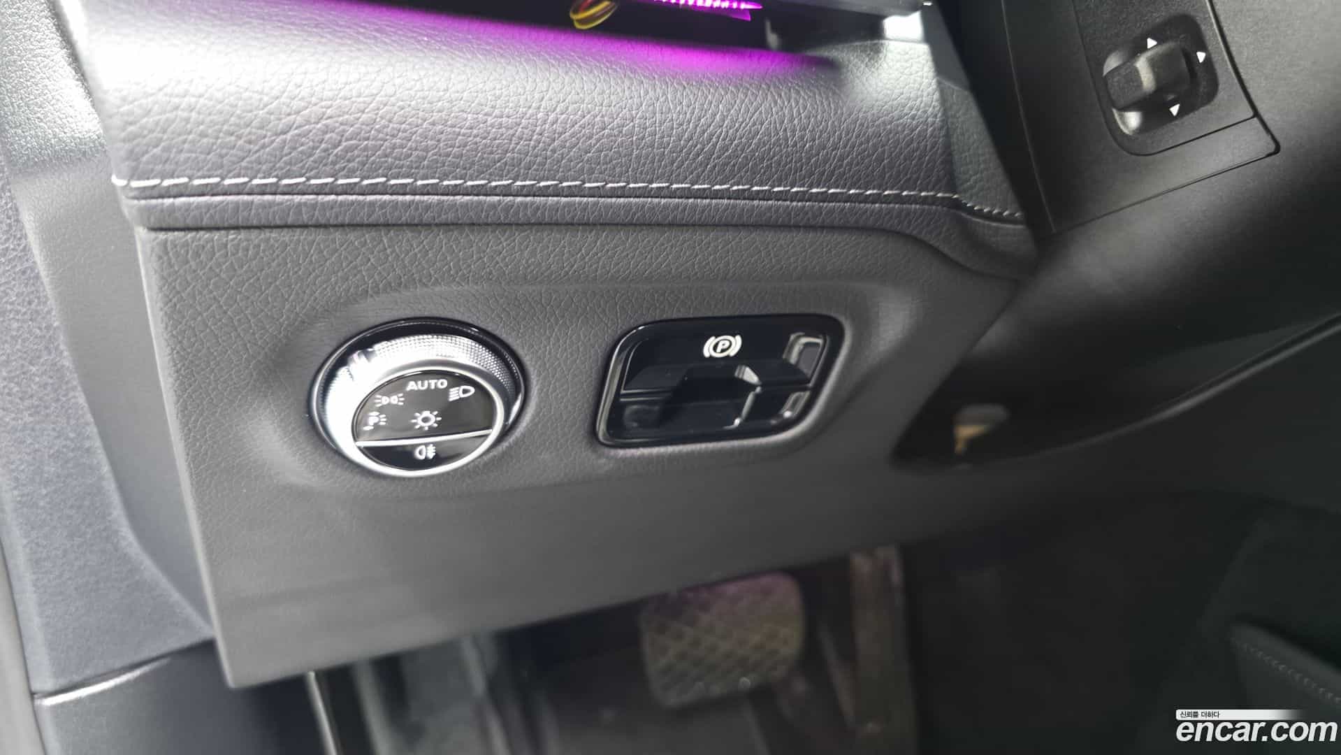 EQE Mercedes-Benz 2023.11-OPTION-042
