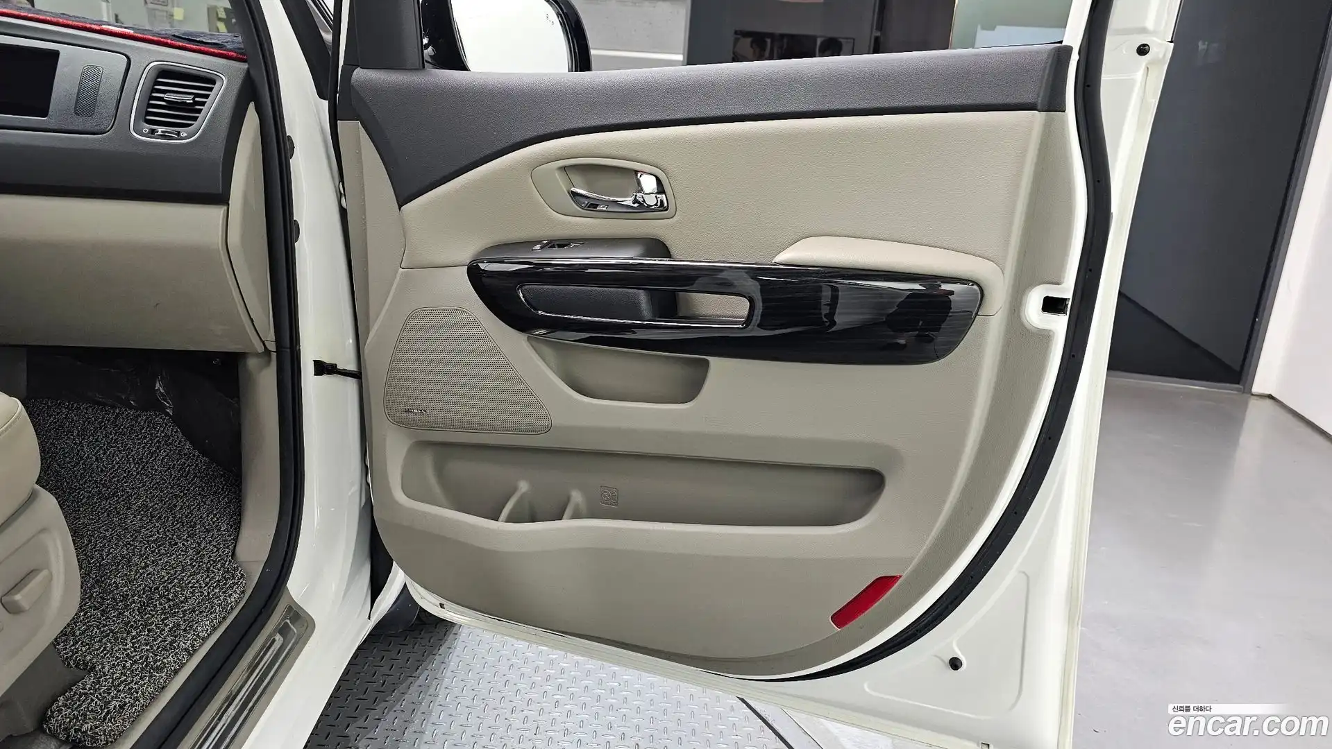 Canival Kia 2019.5-INNER-035