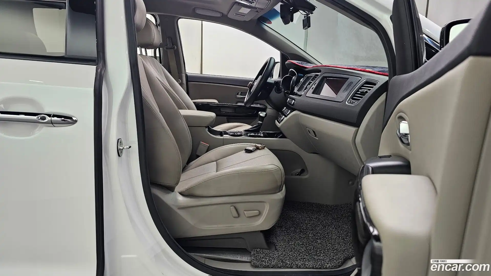 Canival Kia 2019.5-INNER-036