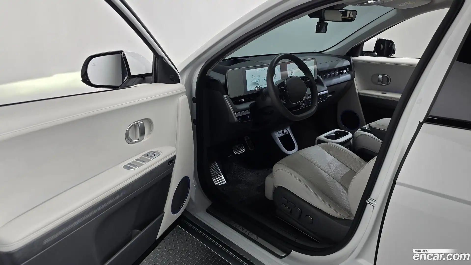 Ioniq5 Hyundai 2023.10-INNER-010