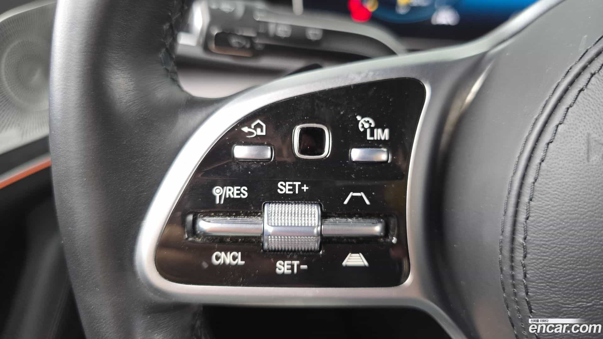 GLS-Class Mercedes-Benz 2021.6-OPTION-046