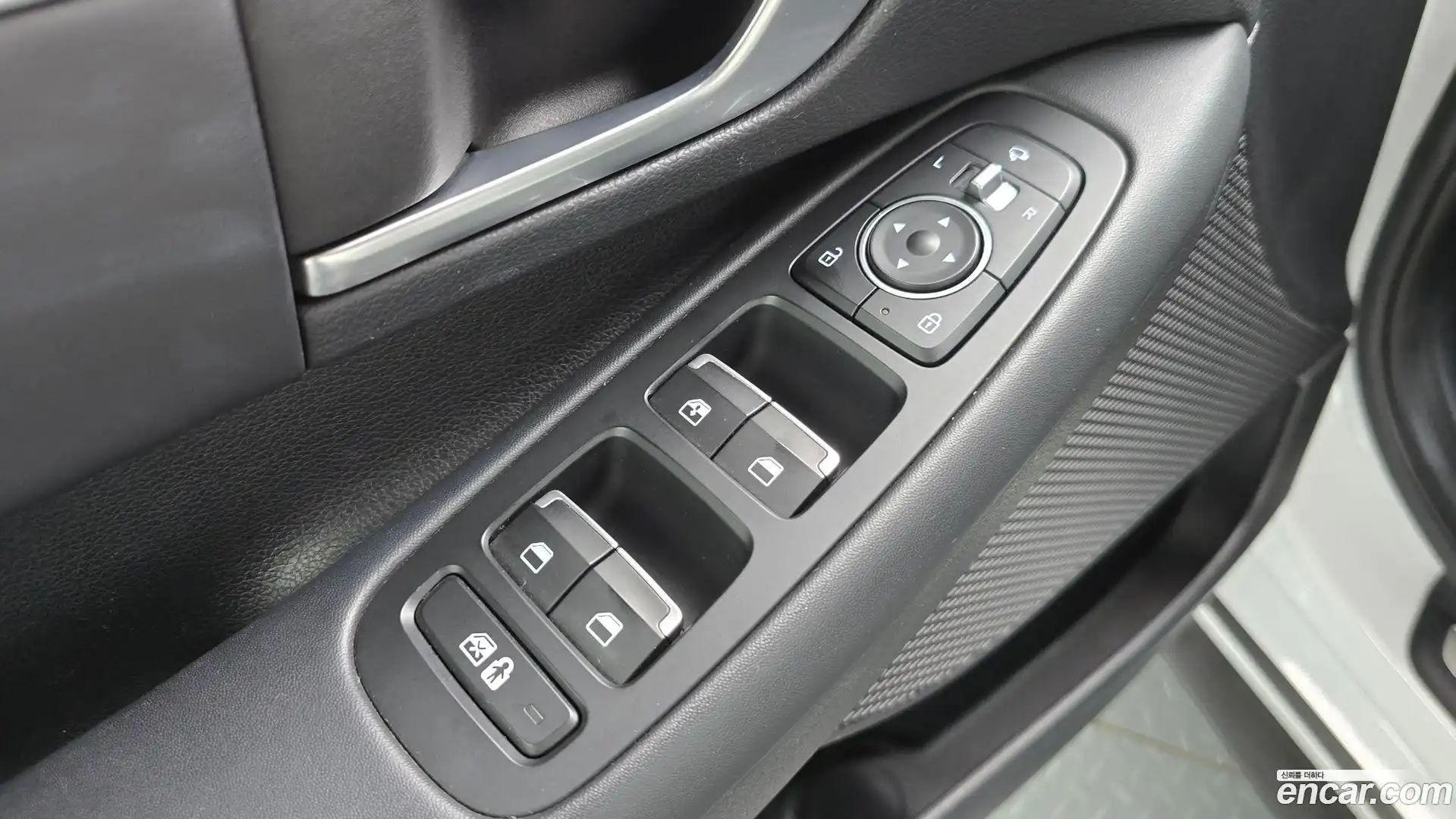 Sonata Hyundai 2019.5-OPTION-018