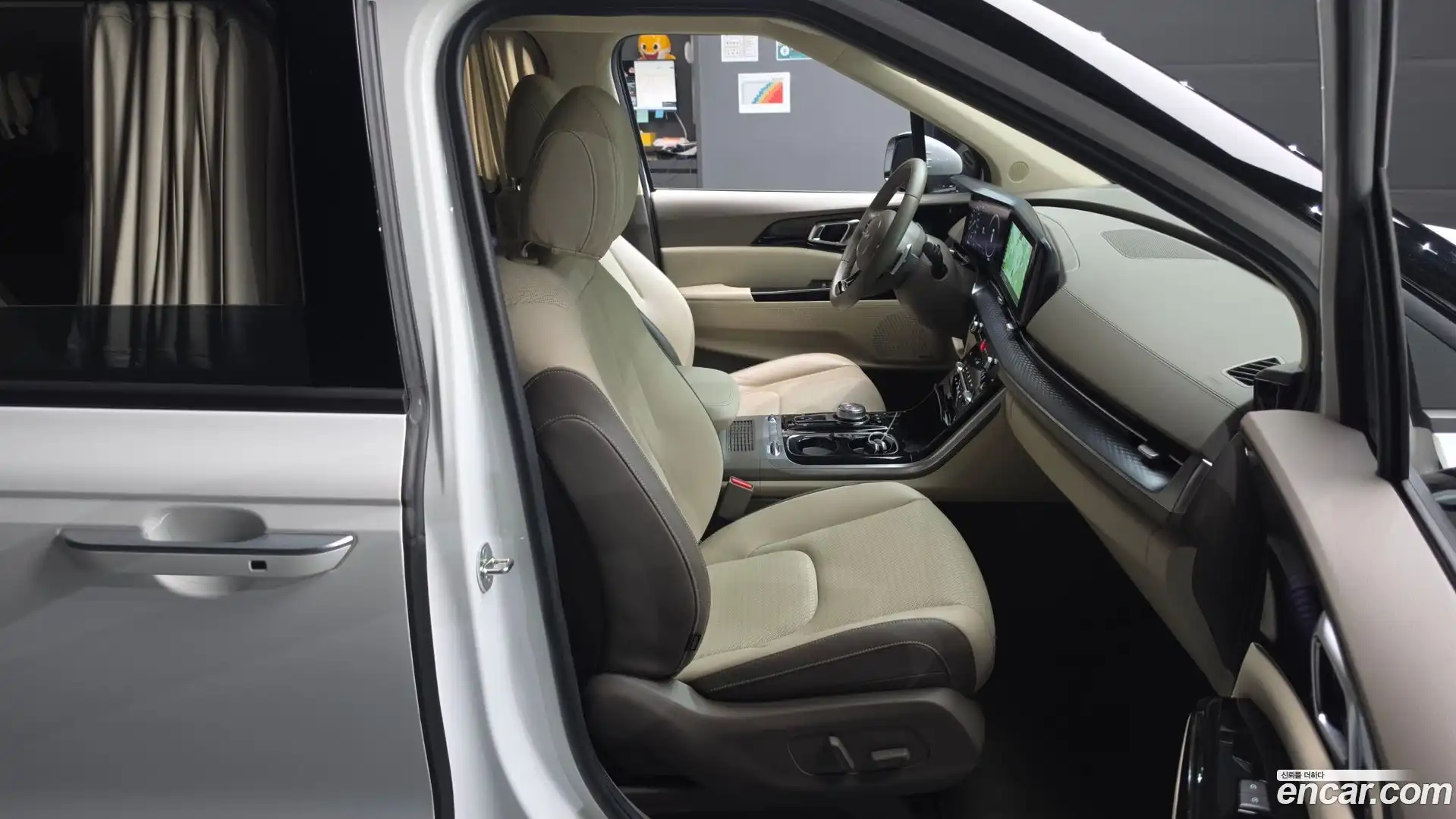 Canival Kia 2023.6-OPTION-015