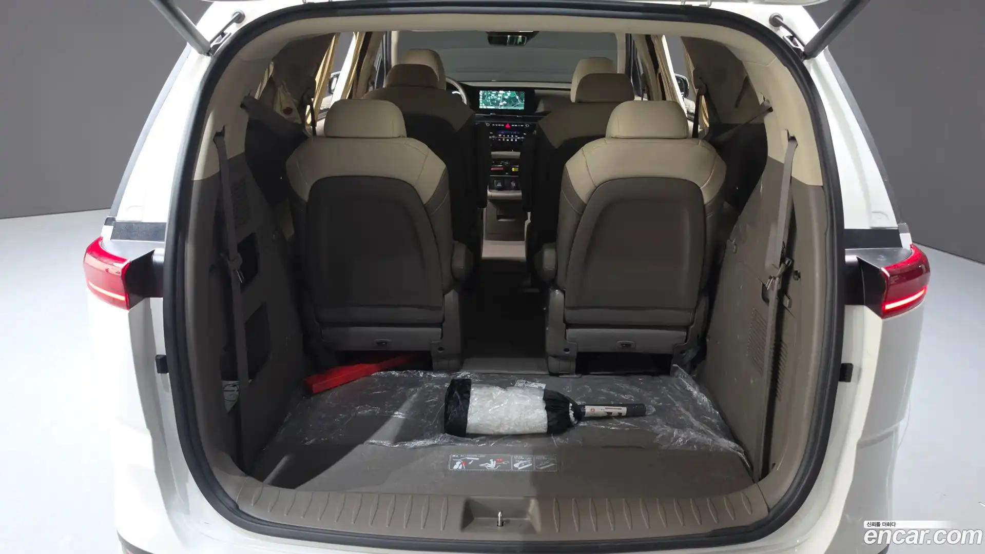 Canival Kia 2023.6-OPTION-016