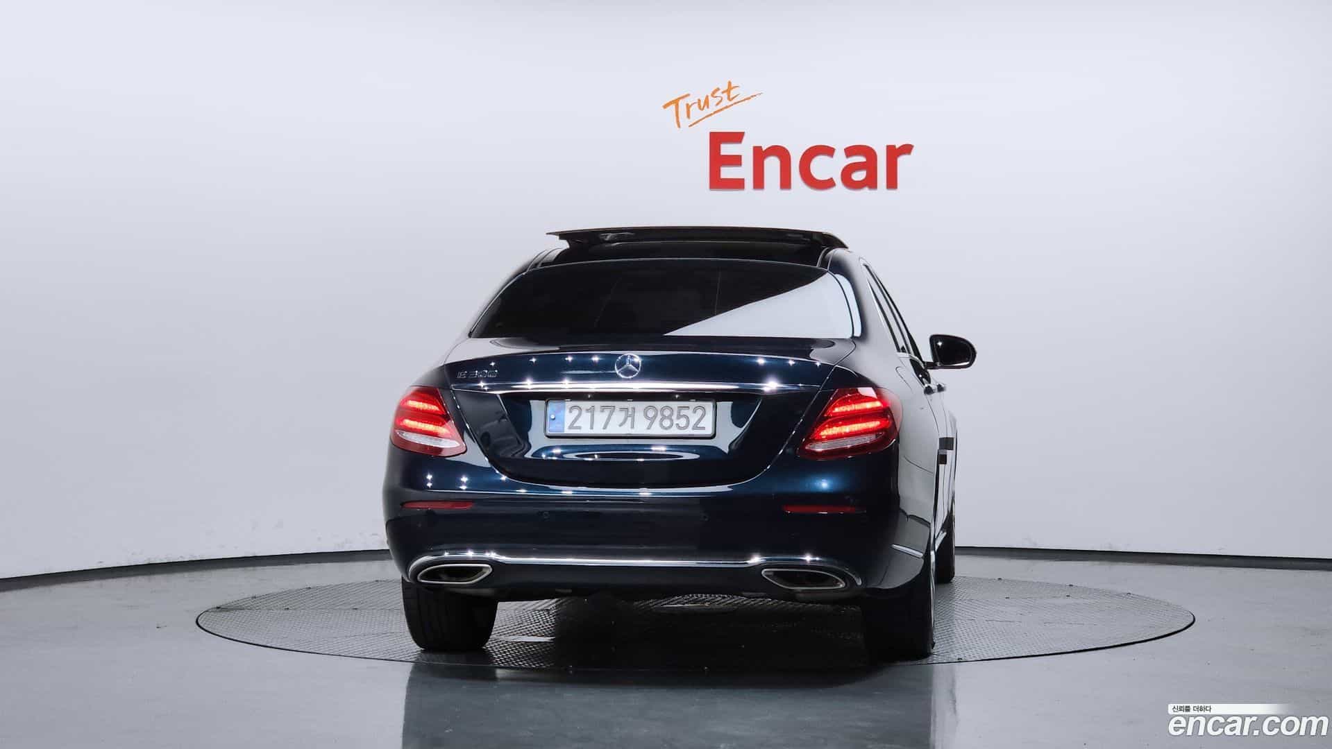 E-Class Mercedes-Benz 2017.6-OUTER-004