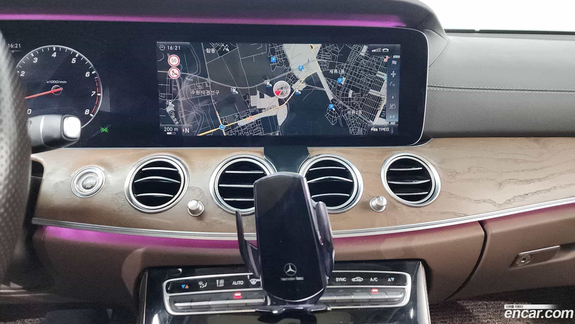 E-Class Mercedes-Benz 2017.6-OPTION-016