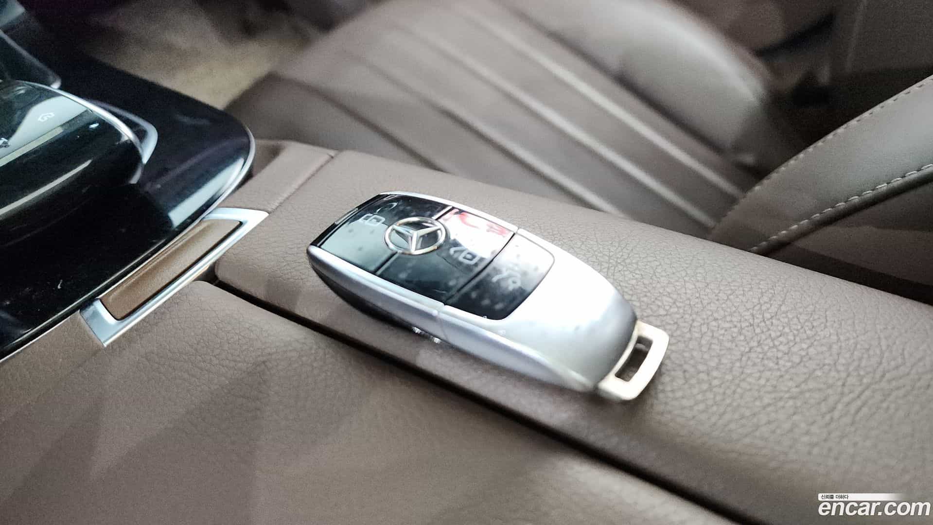 E-Class Mercedes-Benz 2017.6-OPTION-019